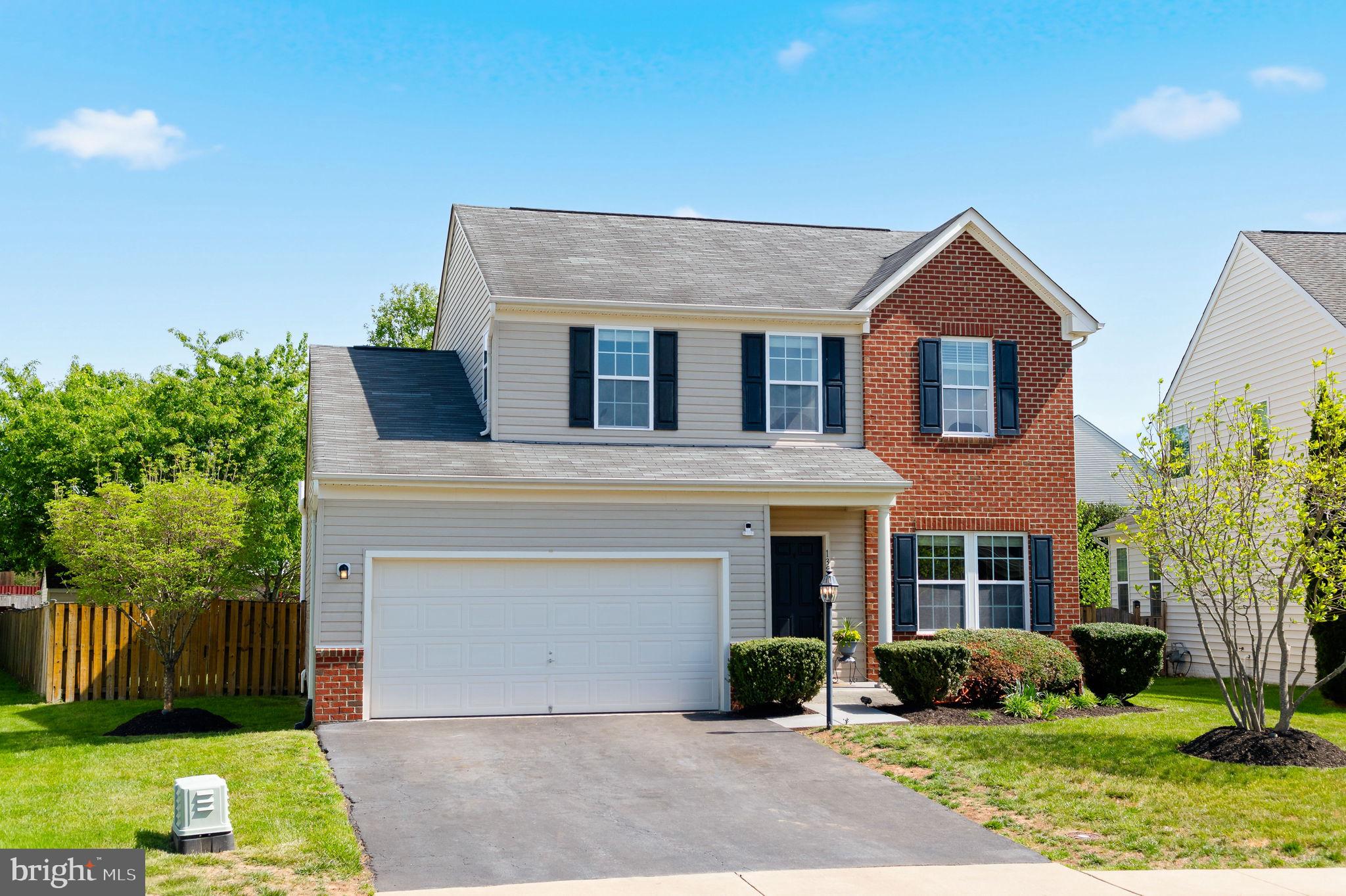 LINTON CREST - Residential