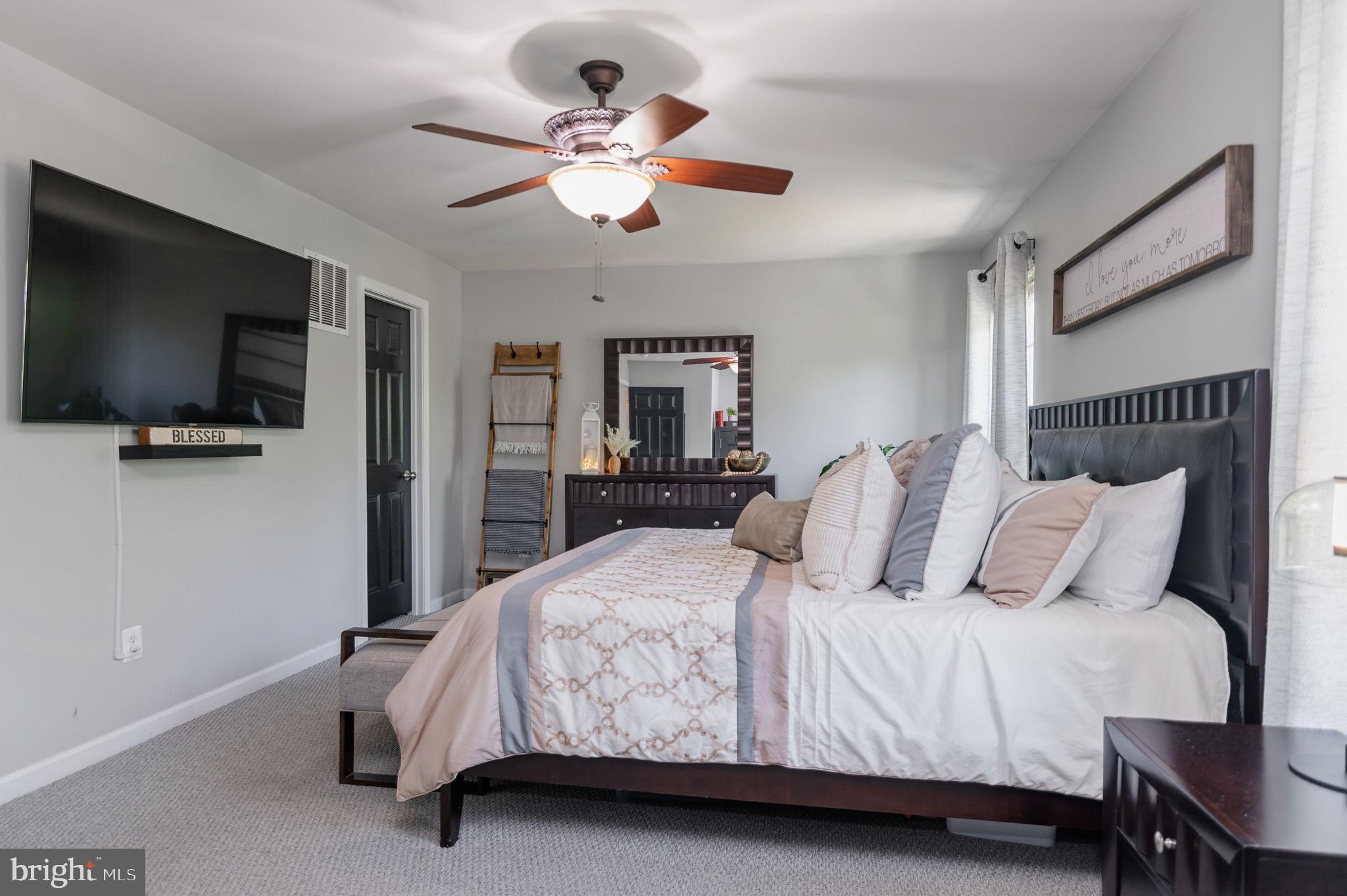 LINTON CREST - Residential