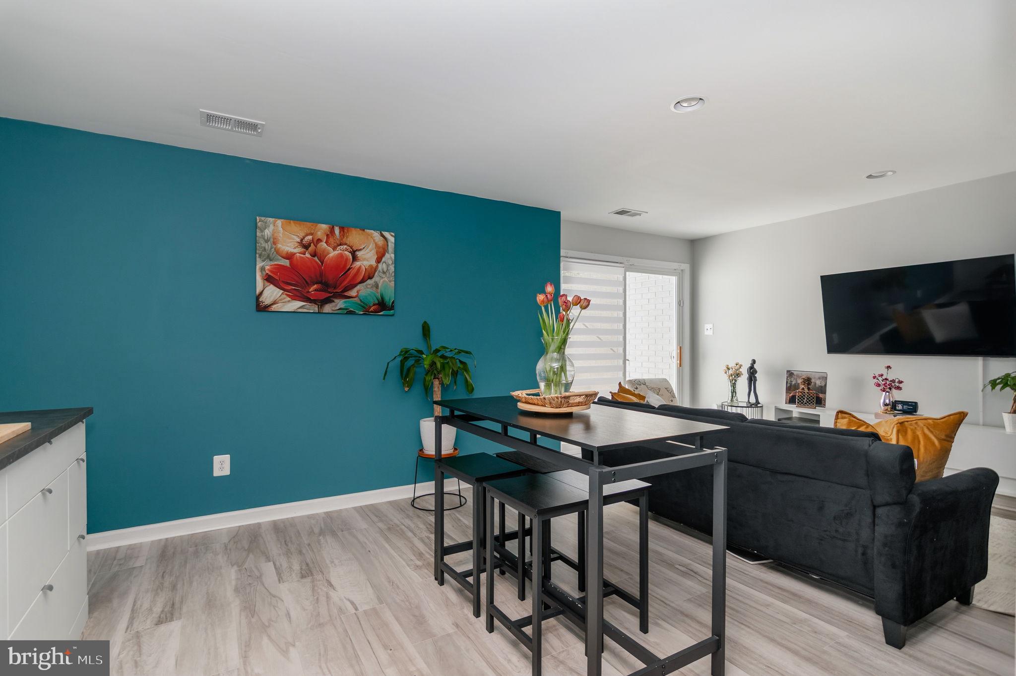 LINTON CREST - Residential