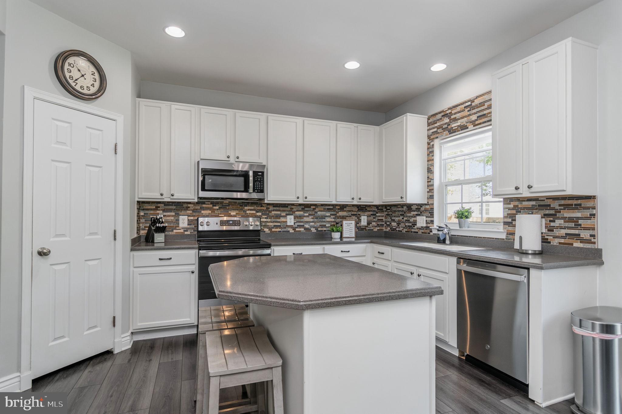 LINTON CREST - Residential