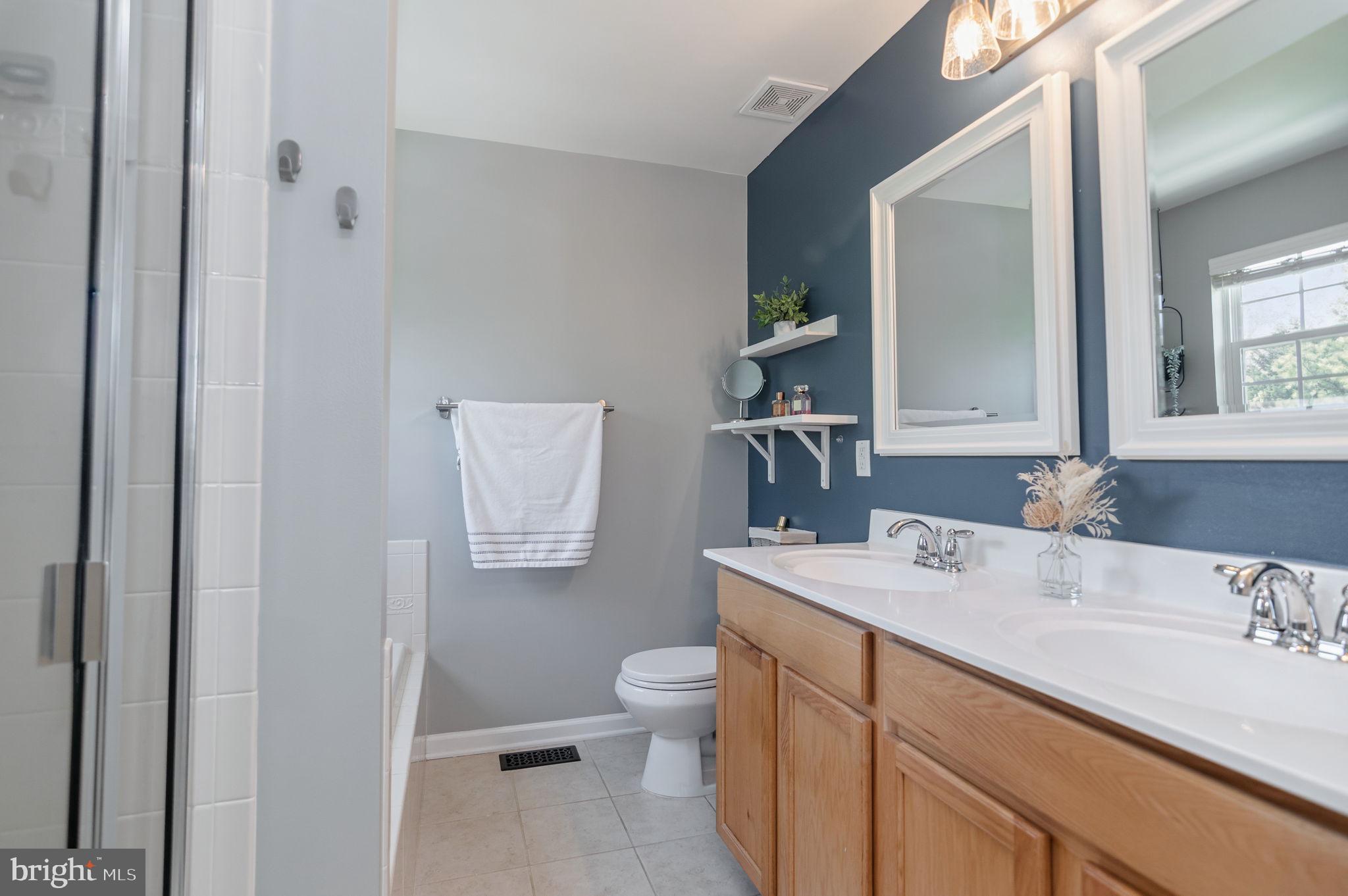 LINTON CREST - Residential