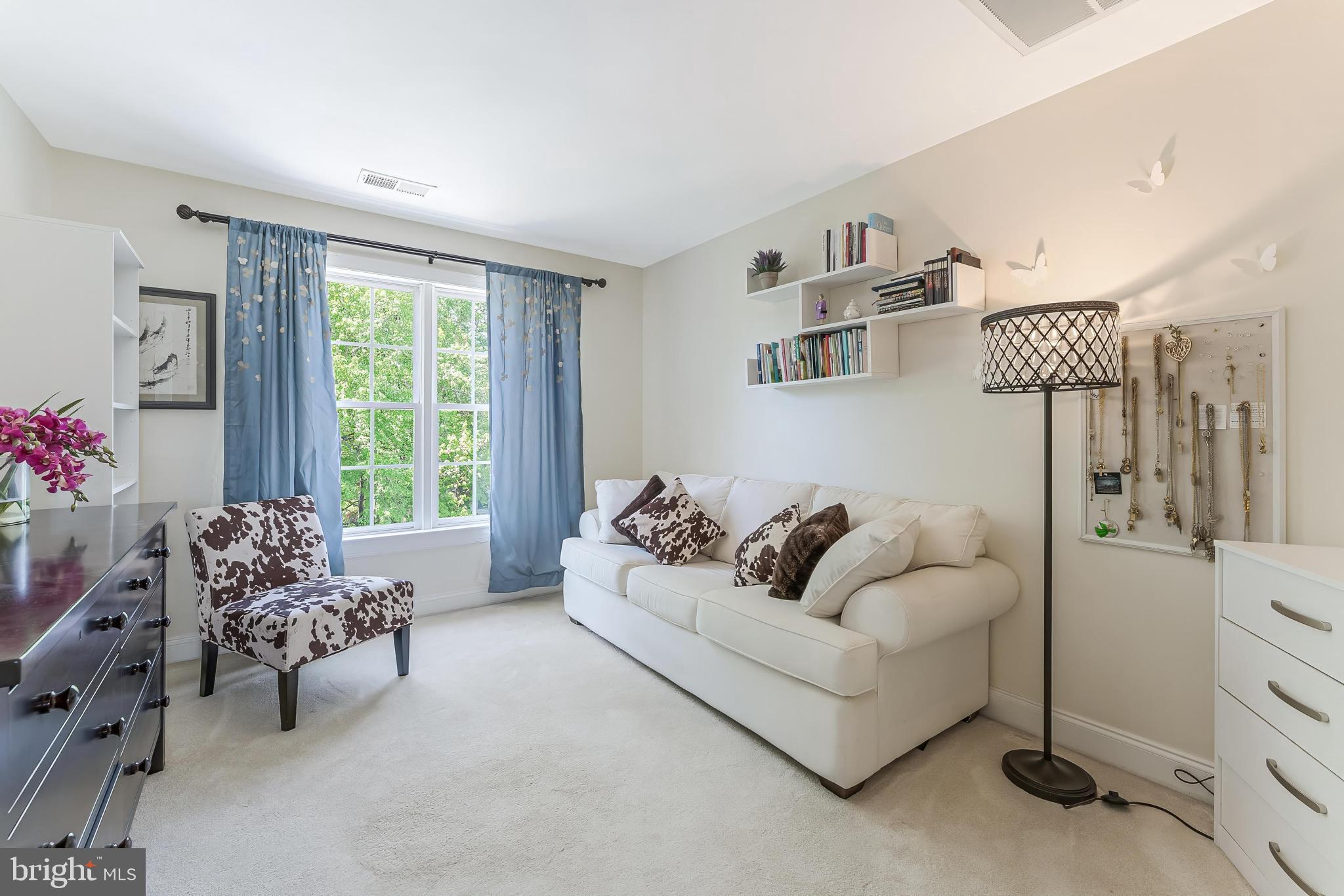 OLIVER ESTATES - Residential