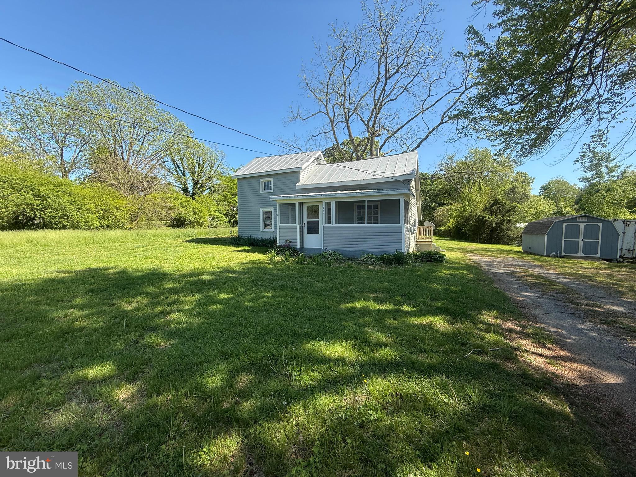 This rental Home is Located in the town of Gordonsville offering  main level bedroom,  1 full bath .  2nd bedroom is upstairs. Application fee is 38.00 per Adult , this fee is non-refundable. Sorry no Pets . This Rental  home must be shown by a licensed realtor and it is shown by appointment.