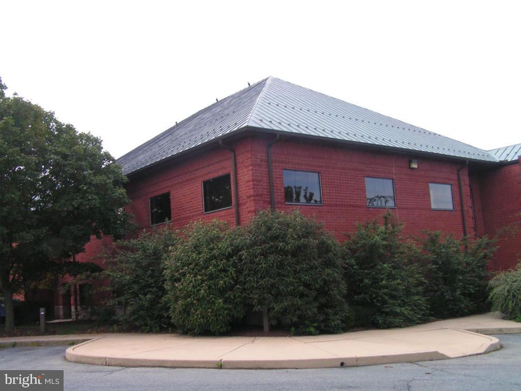 Outstanding location with professional office space just over 10,000 total S.F./Very functional with a variety of different uses/All updated/Great visible Centerville Road location/Lots of parking/Many uses possible/All brick and very easy to maintain.*First floor space on a long term tenant basis as of 9/2013.  Details available upon request.