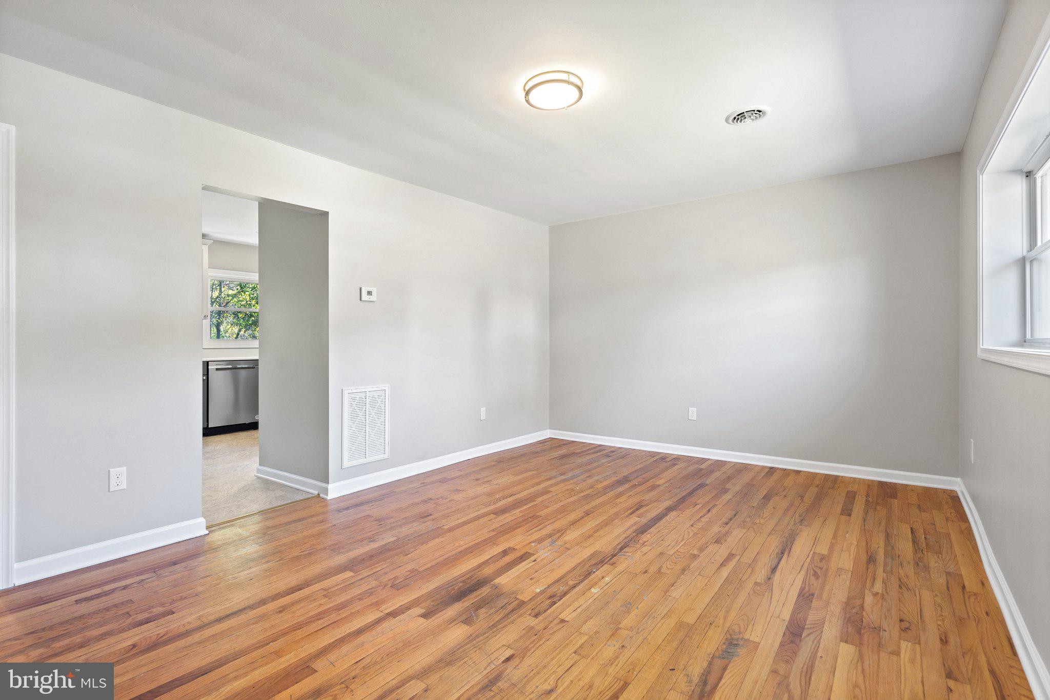SYCAMORE PARK - Residential Lease