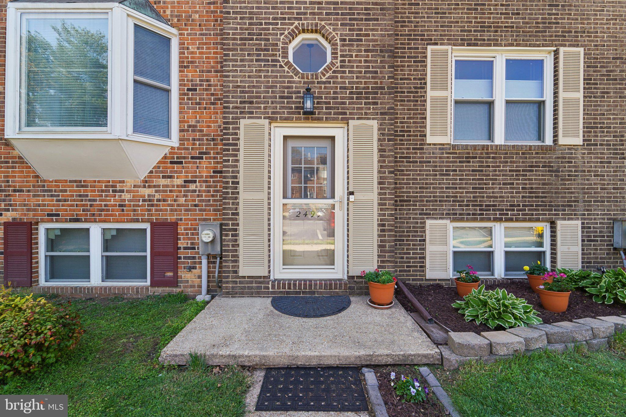 CROFTON VILLAGE - Residential