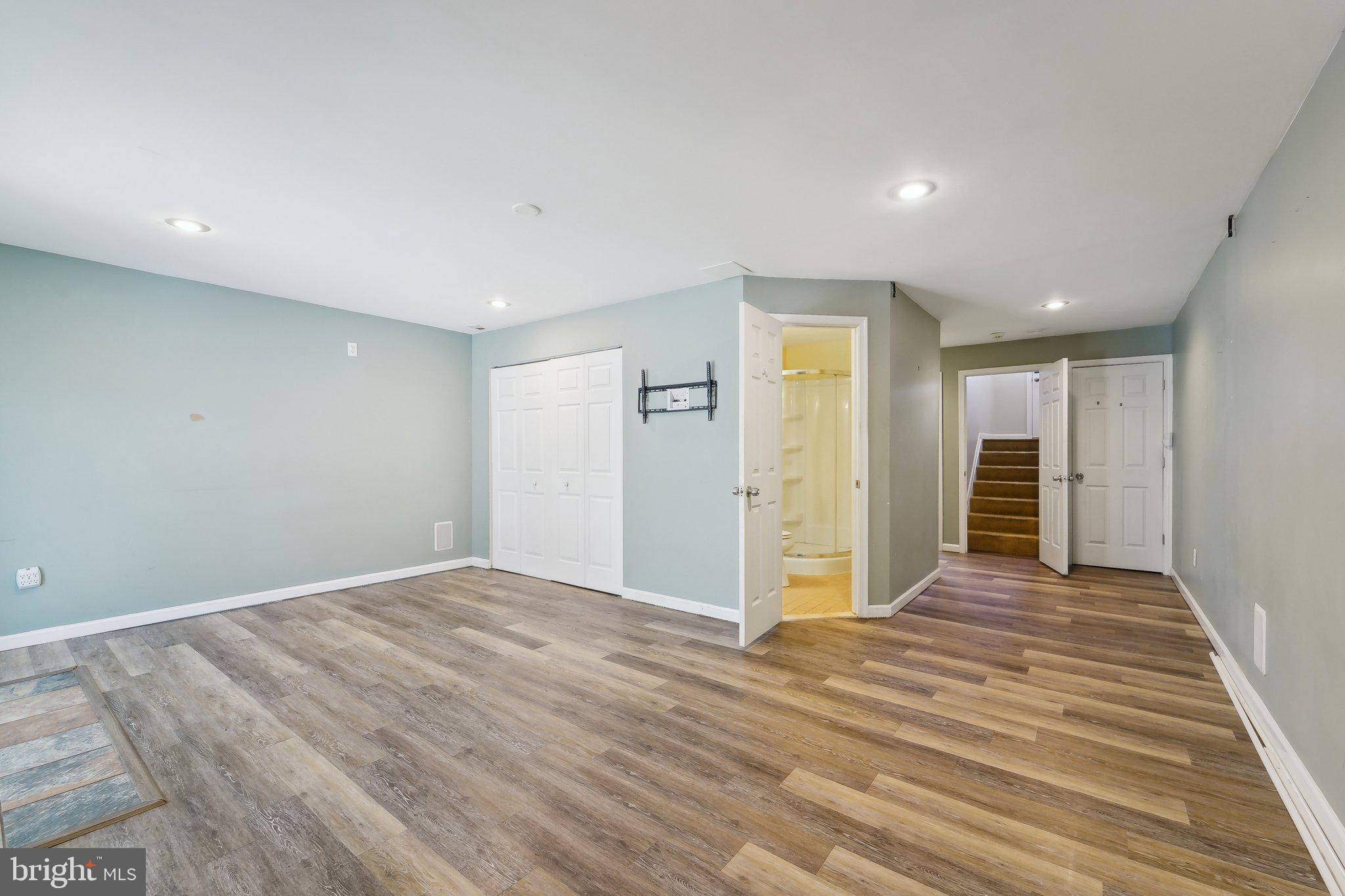 CROFTON VILLAGE - Residential