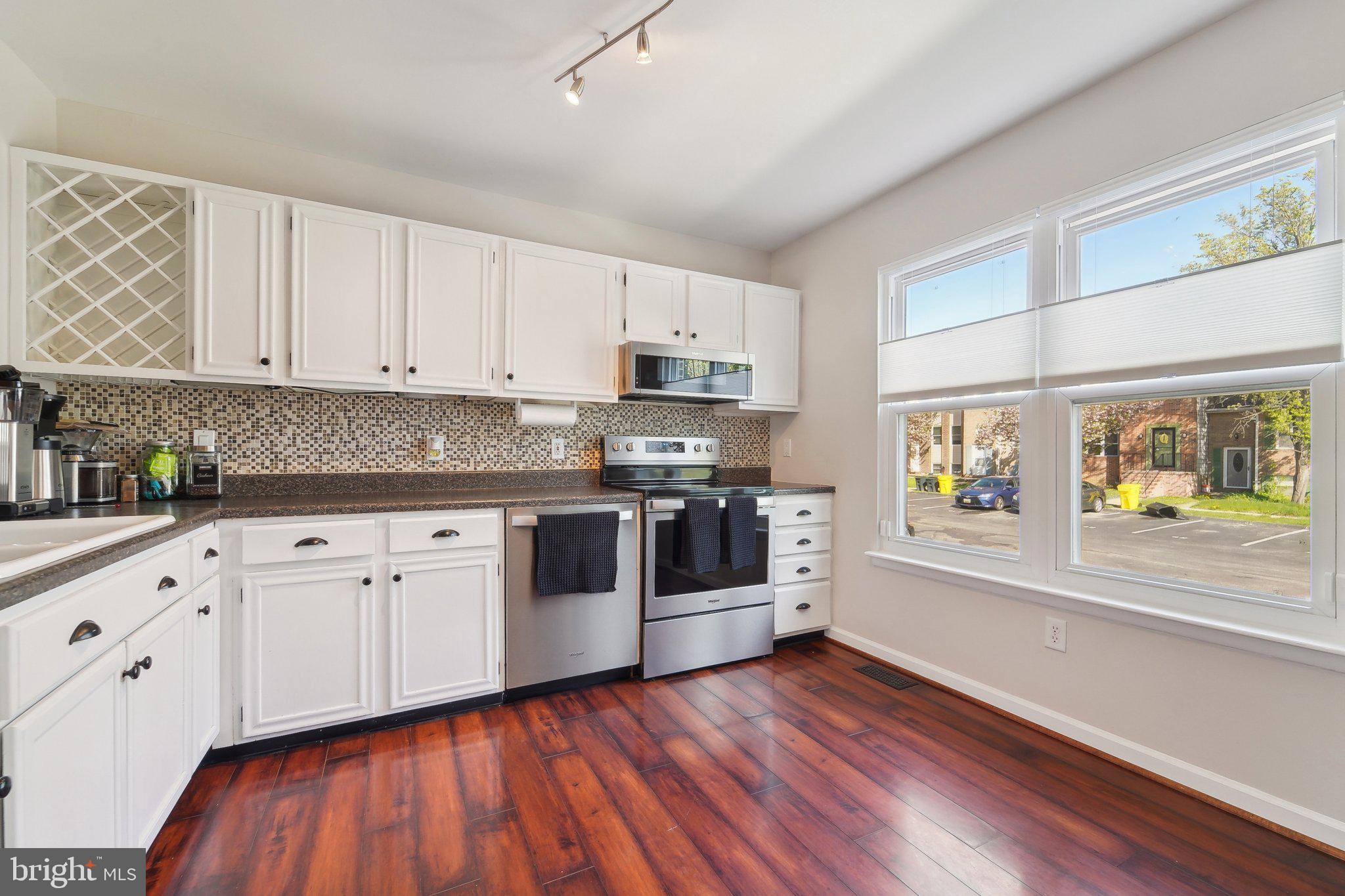 CROFTON VILLAGE - Residential