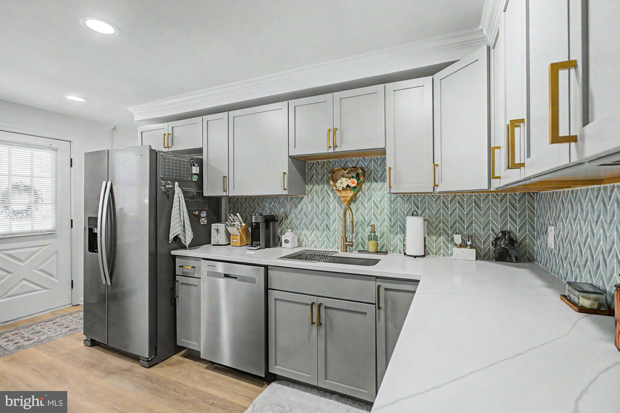 GRACELAND PARK - Residential Lease