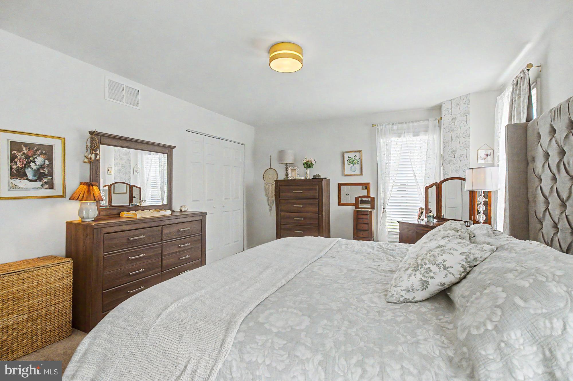 GRACELAND PARK - Residential Lease