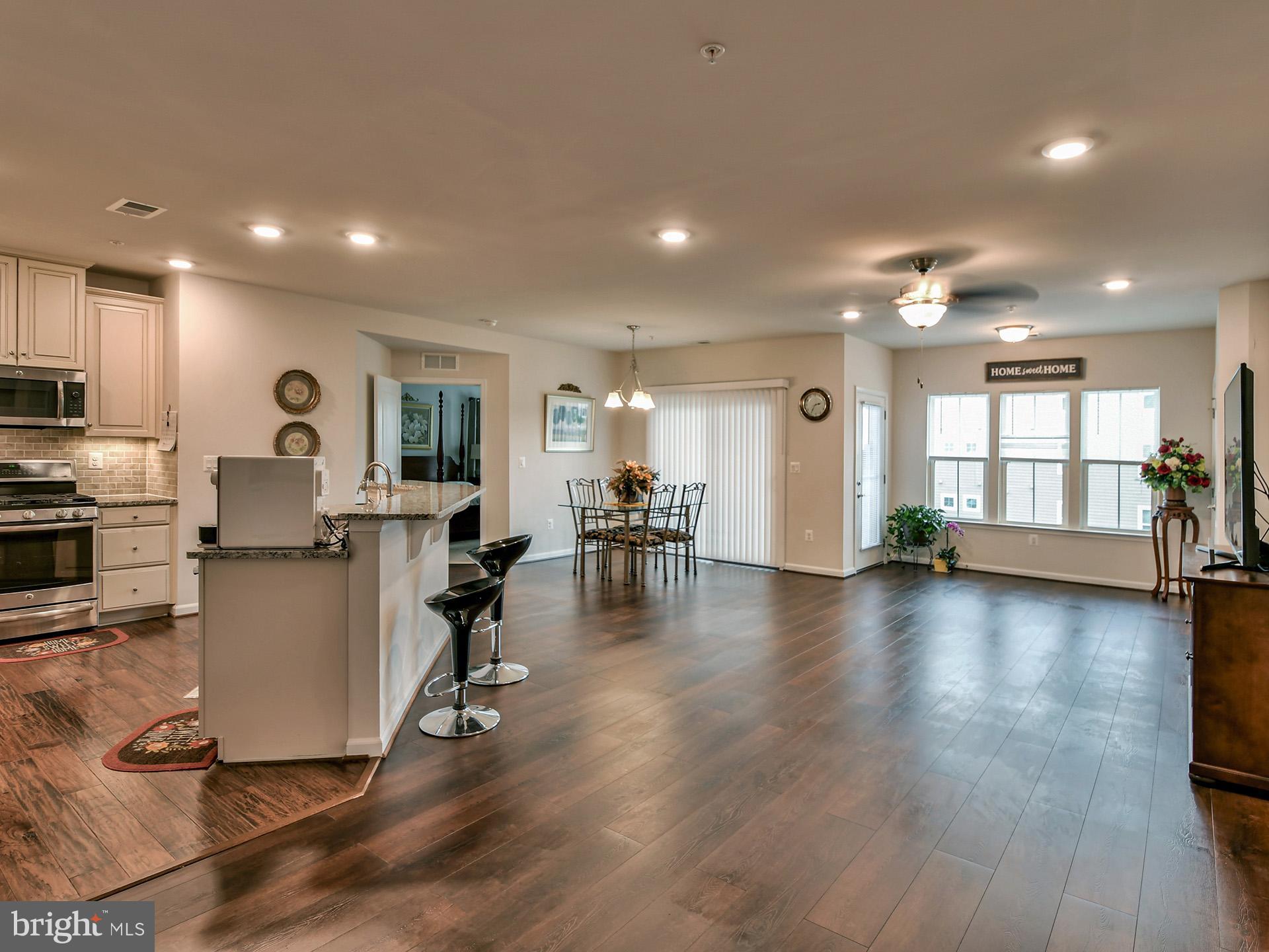 WAVERLY MEWS - Residential