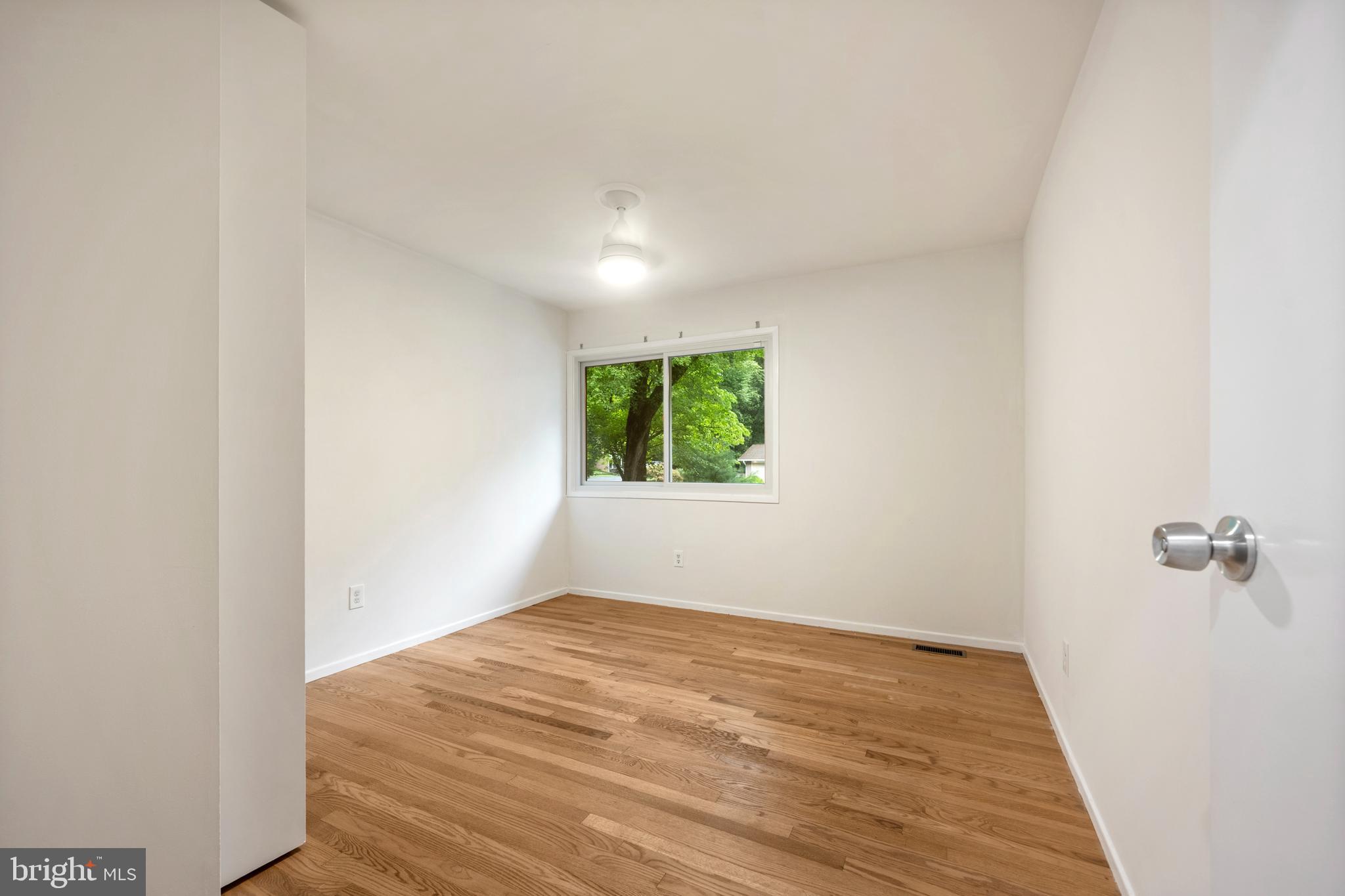 CARDEROCK SPRINGS - Residential