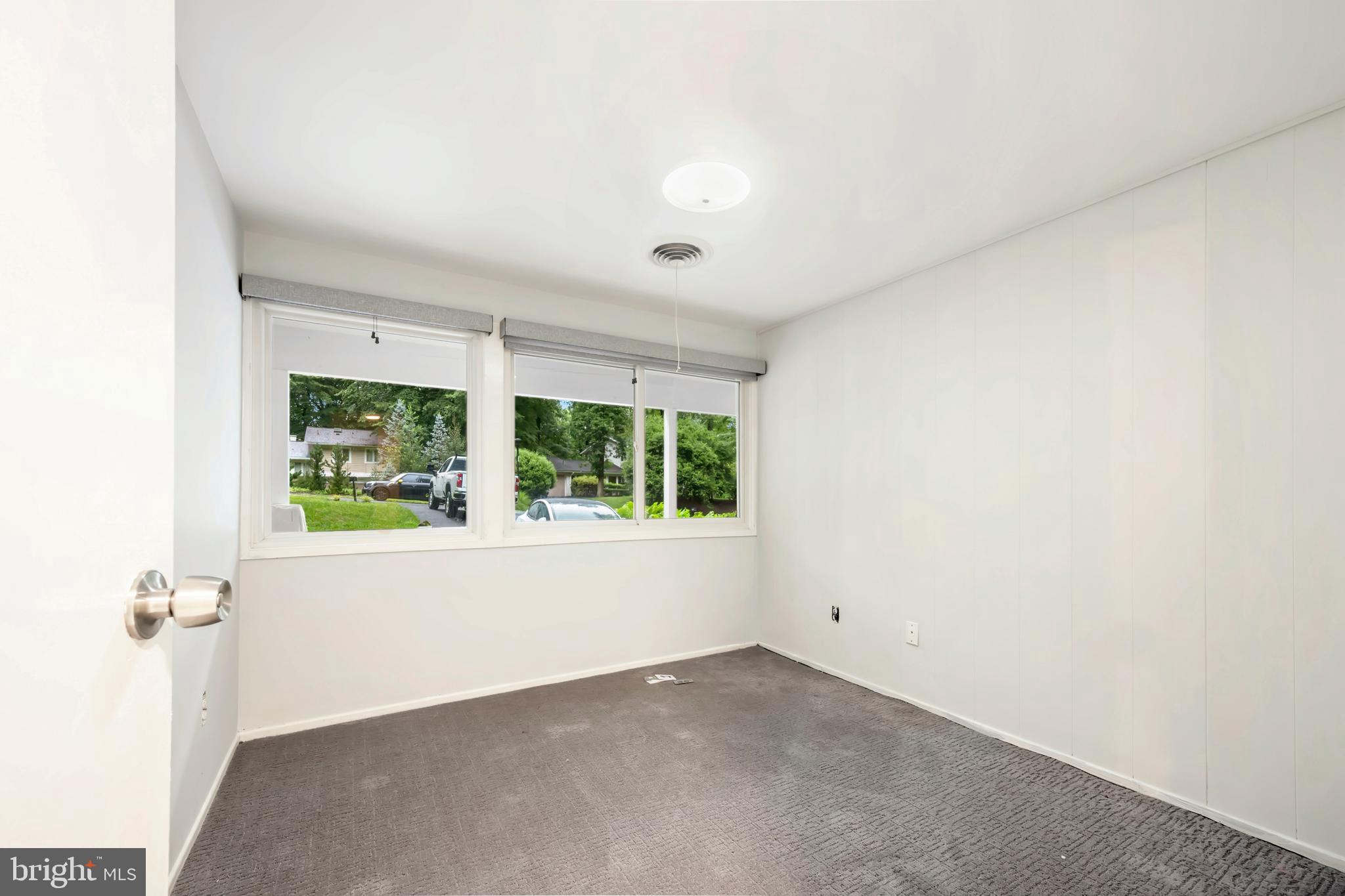CARDEROCK SPRINGS - Residential