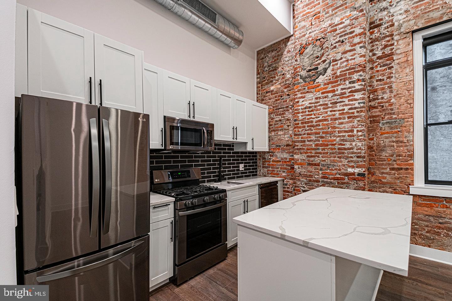 BELLA VISTA - Residential Lease