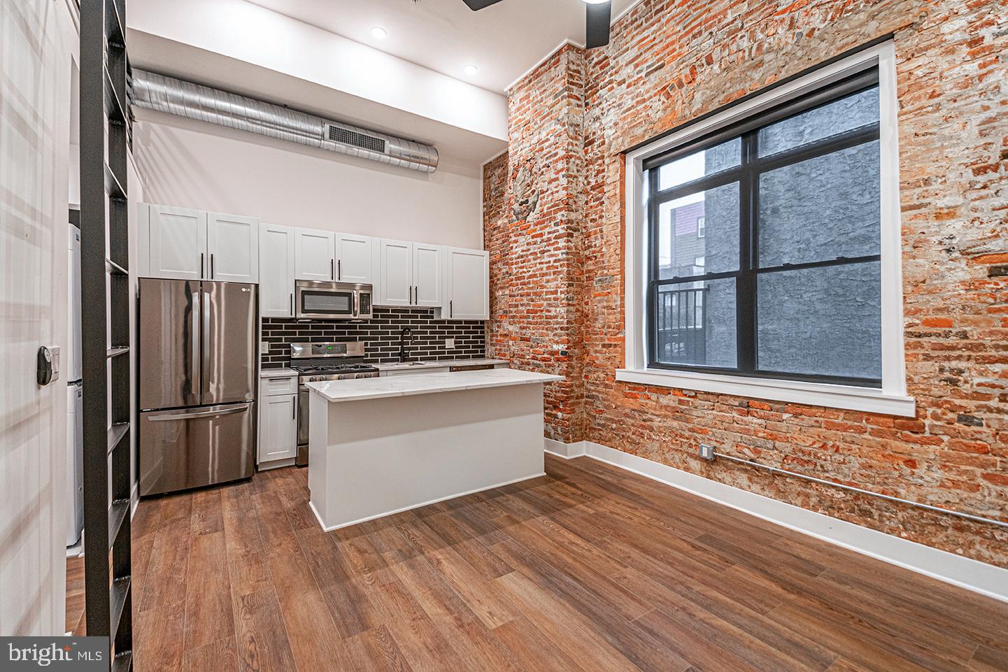 BELLA VISTA - Residential Lease