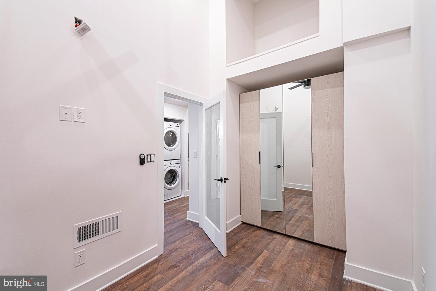 BELLA VISTA - Residential Lease
