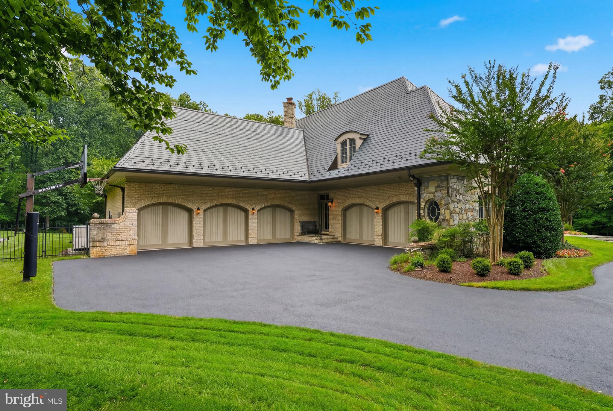 AVENEL - Residential
