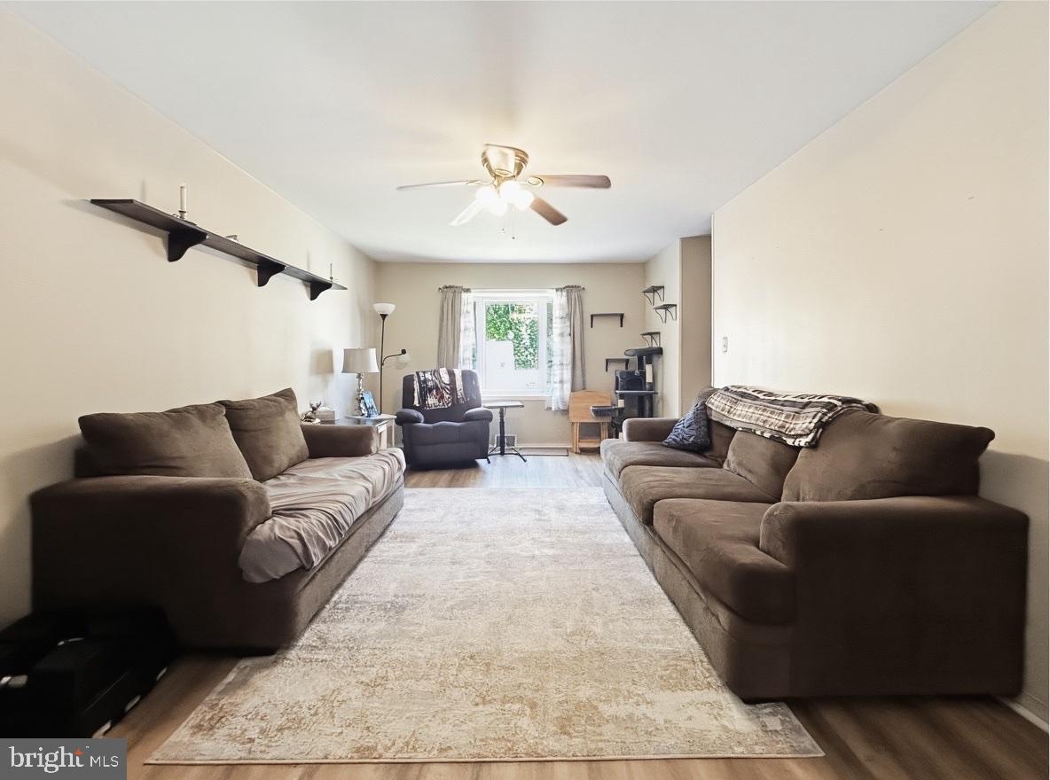 EDGEBROOKE - Residential