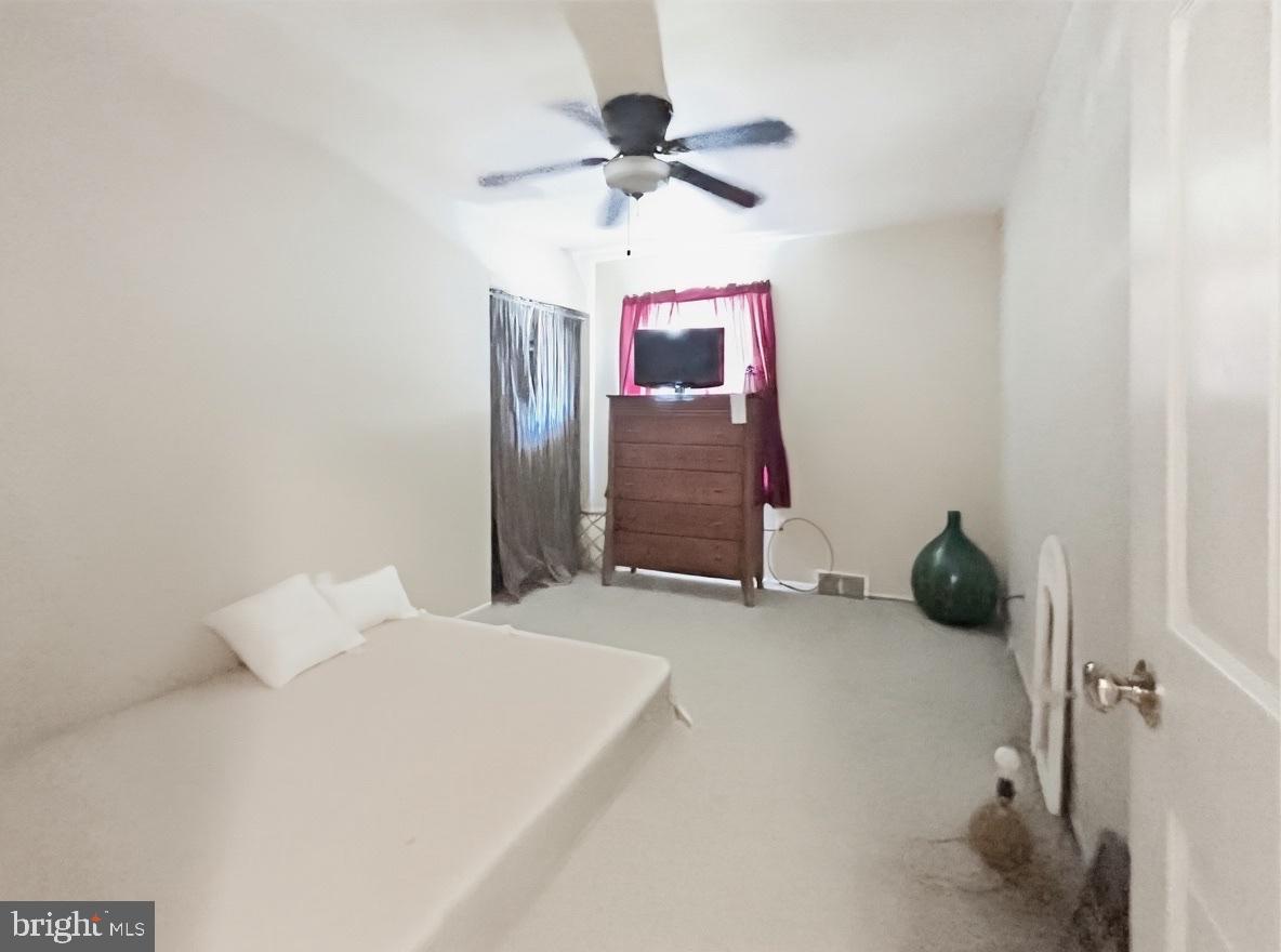 EDGEBROOKE - Residential