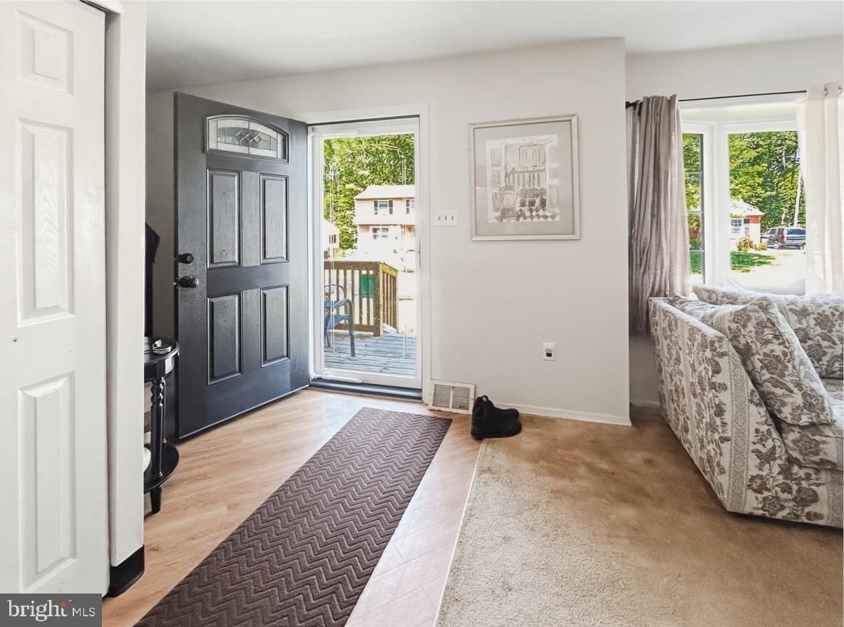 EDGEBROOKE - Residential