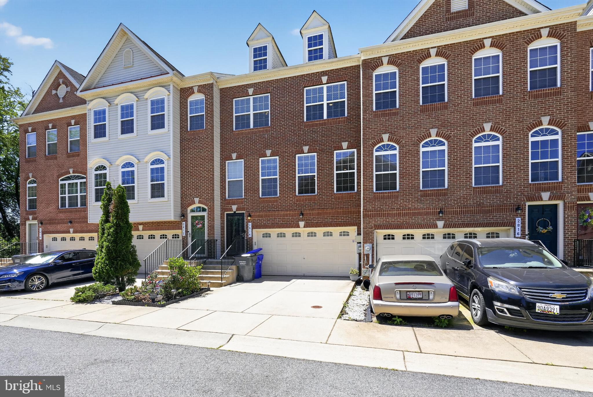 CHELSEA MANOR - Residential