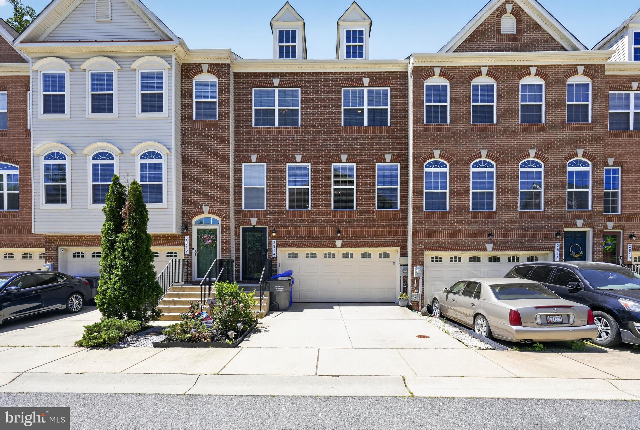 CHELSEA MANOR - Residential