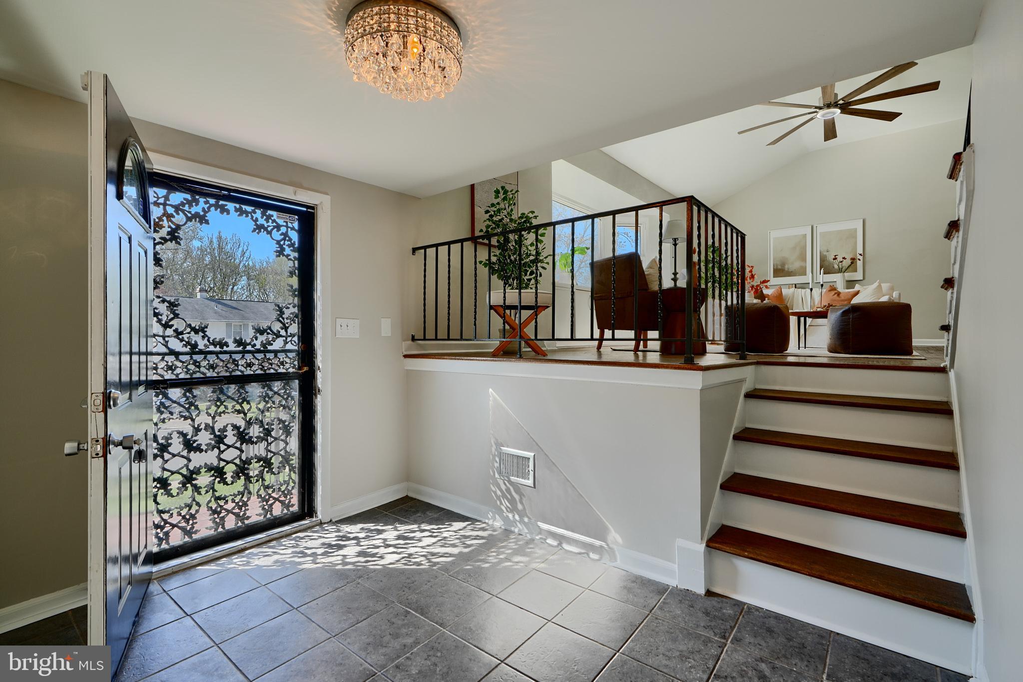 KINGS POINT - Residential