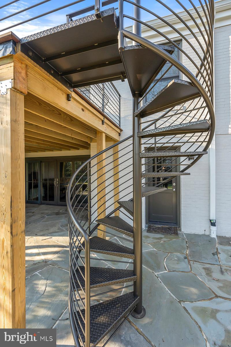 YORKTOWN - Residential