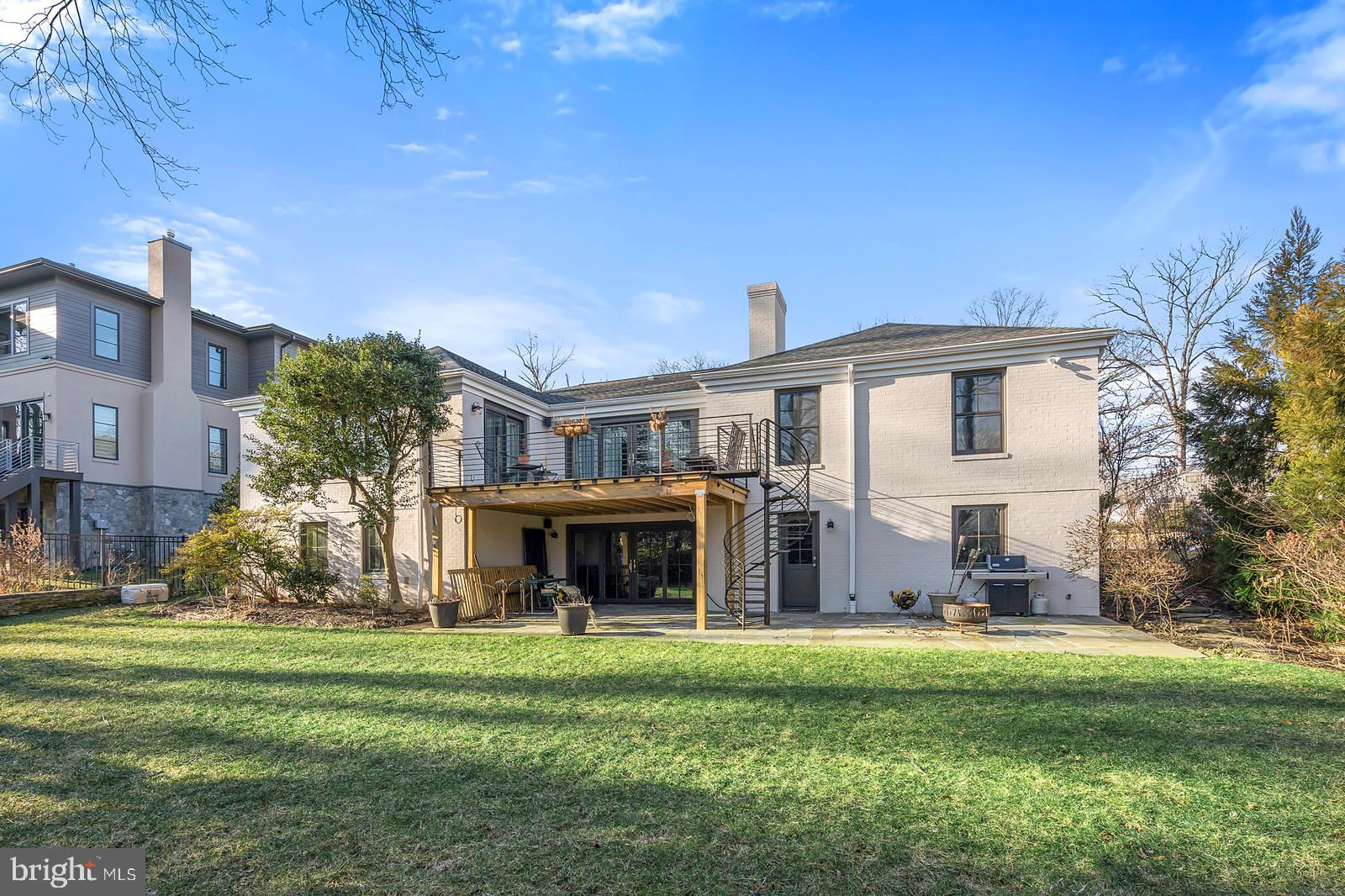 YORKTOWN - Residential
