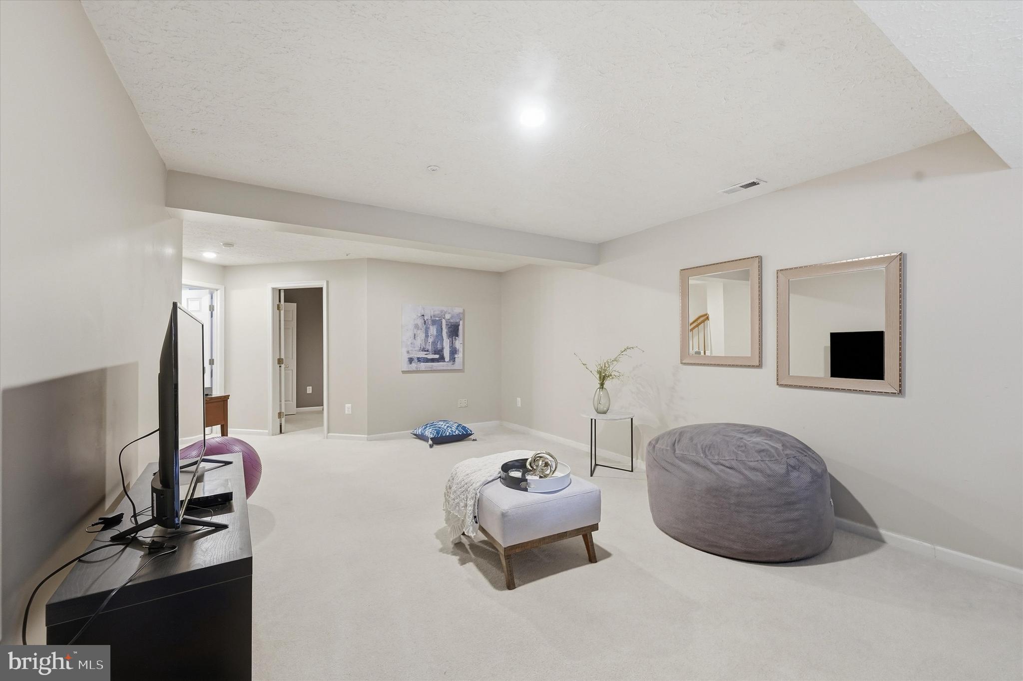 DEARBOUGHT - Residential