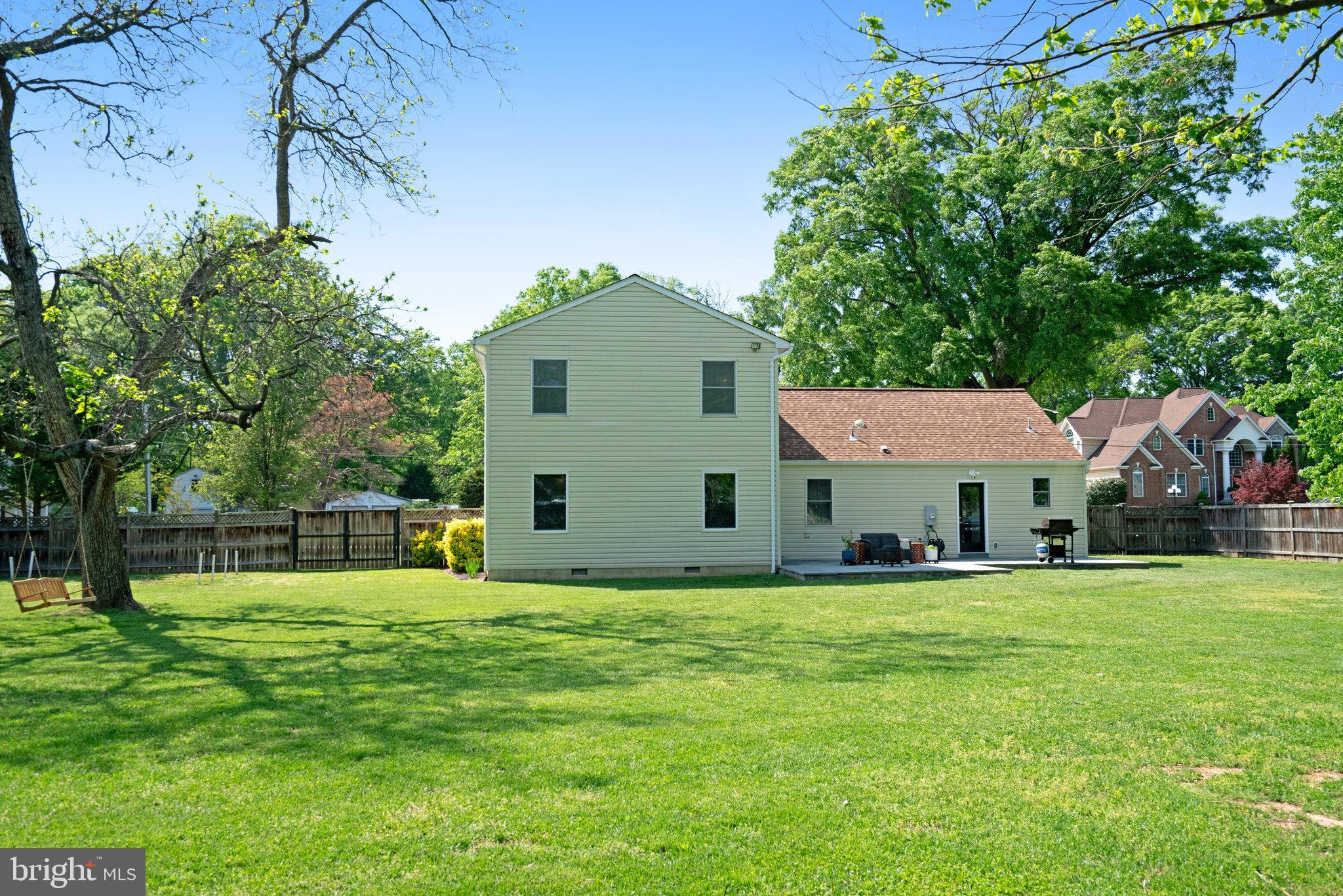 MOUNT VERNON MANOR - Residential