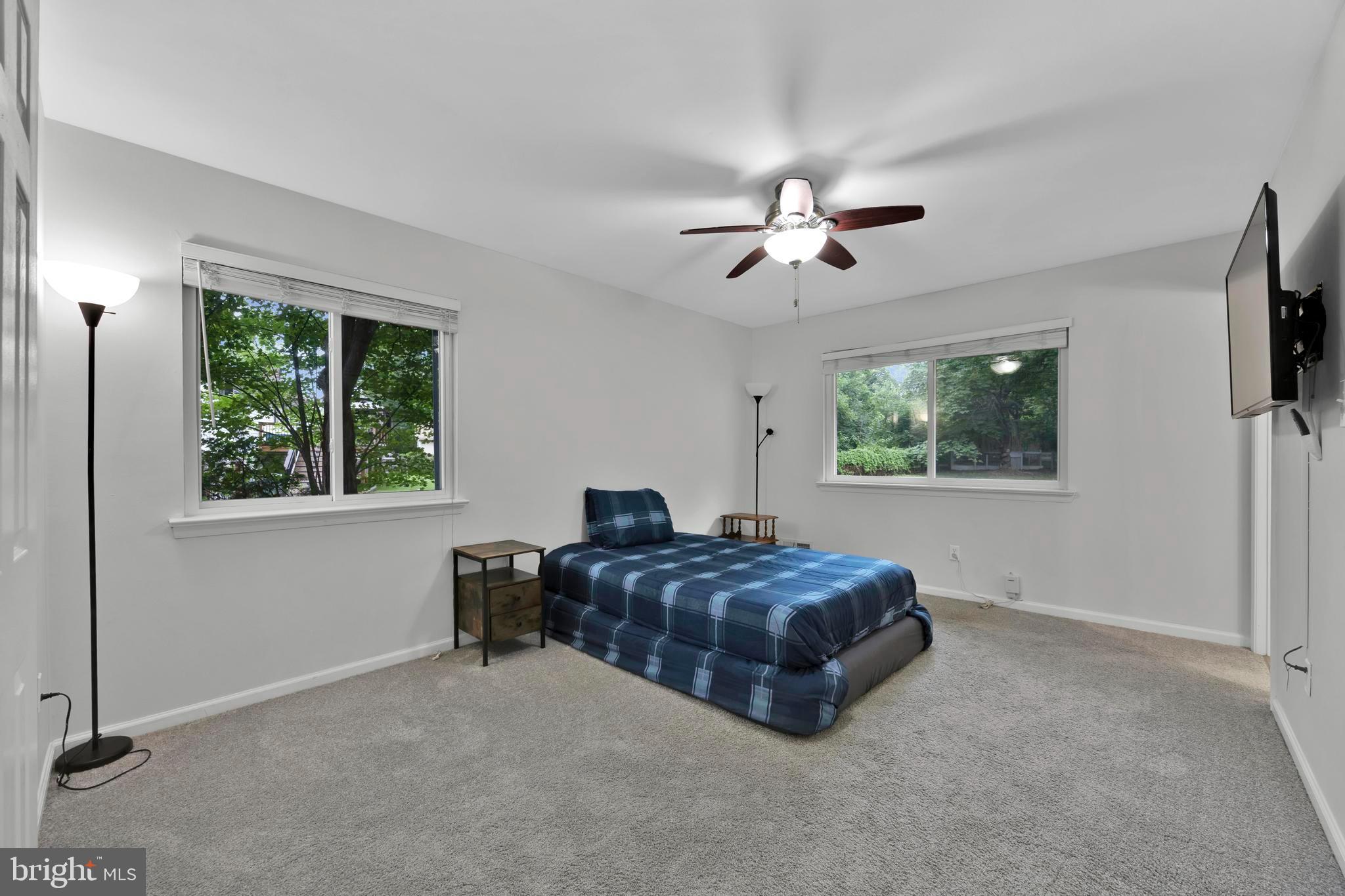 HALCYON OF HERNDON - Residential