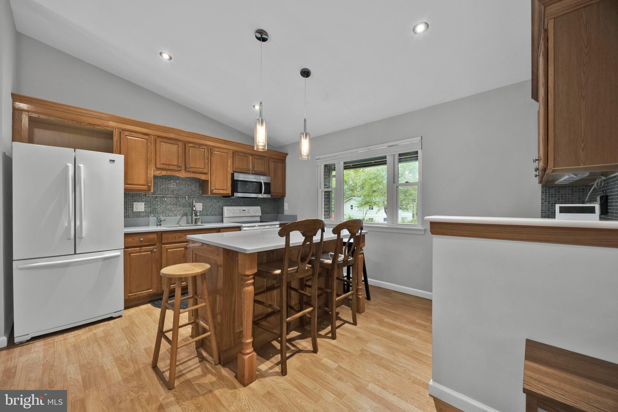 HALCYON OF HERNDON - Residential