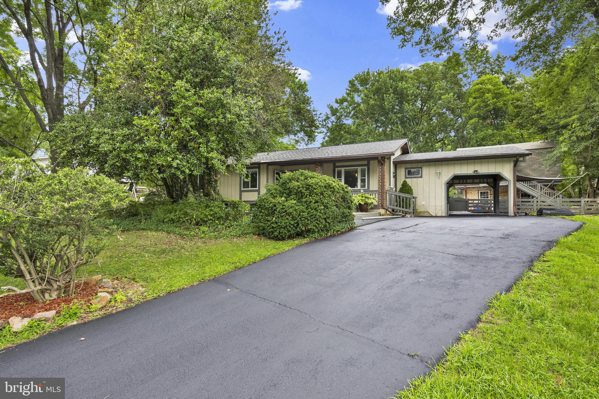HALCYON OF HERNDON - Residential