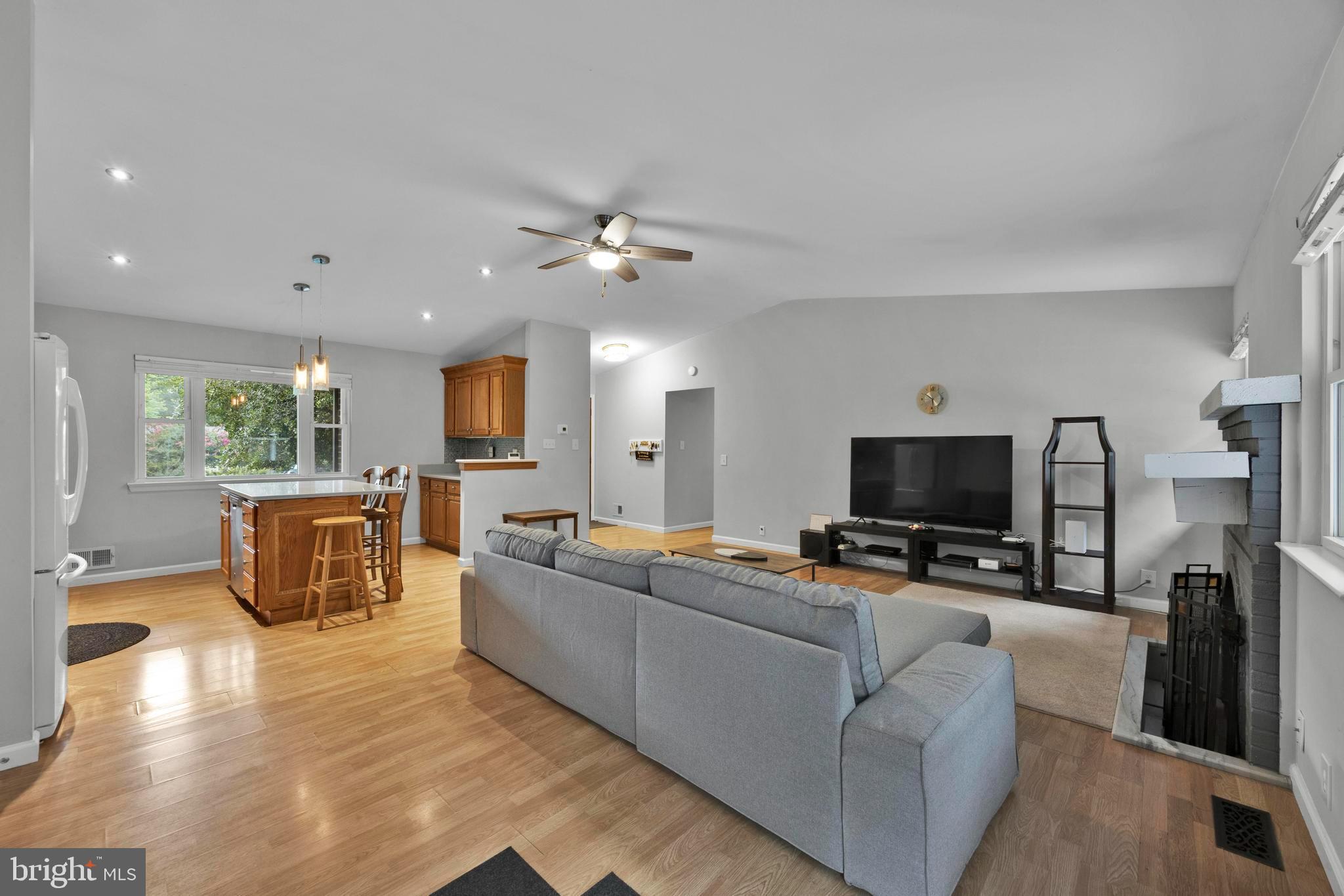 HALCYON OF HERNDON - Residential
