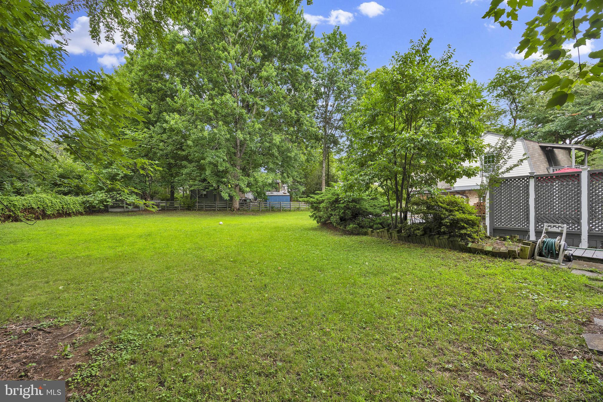 HALCYON OF HERNDON - Residential