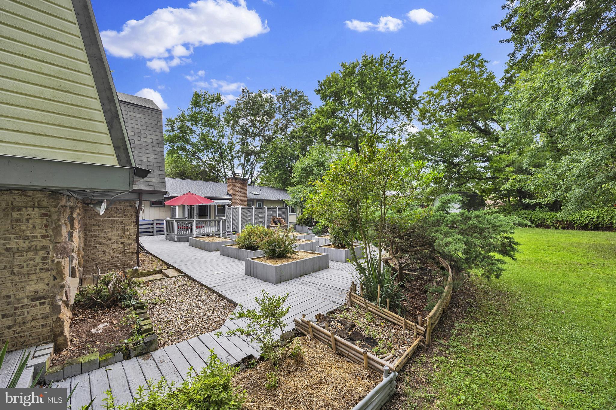 HALCYON OF HERNDON - Residential
