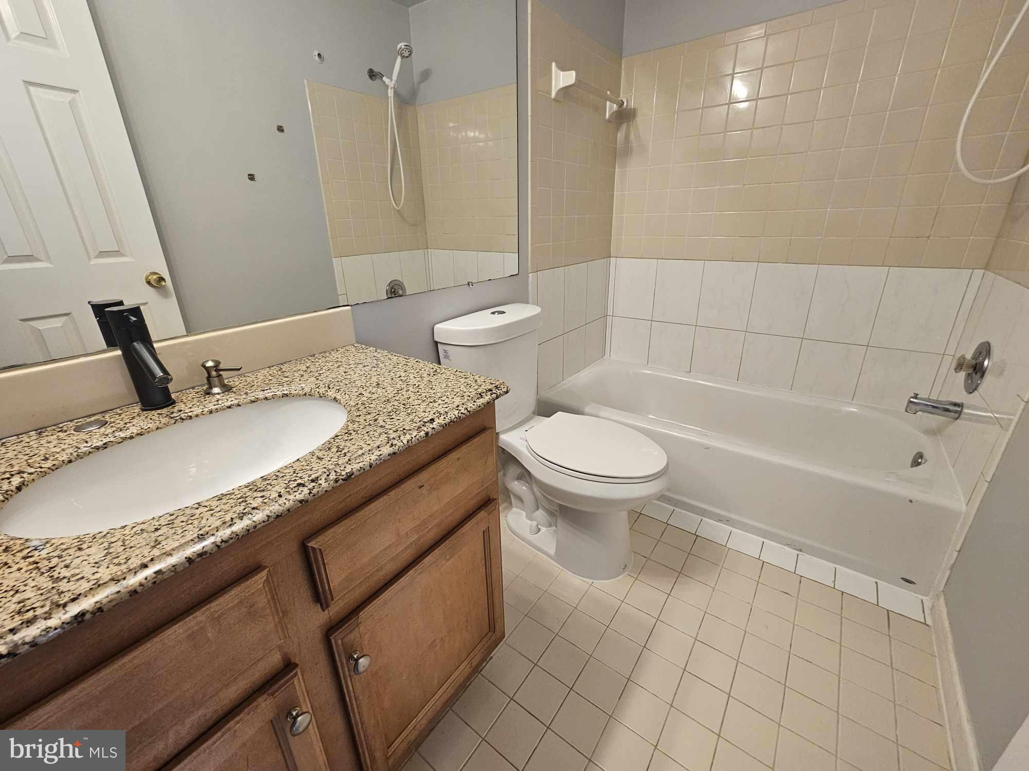 LAKE RIDGE - Residential Lease