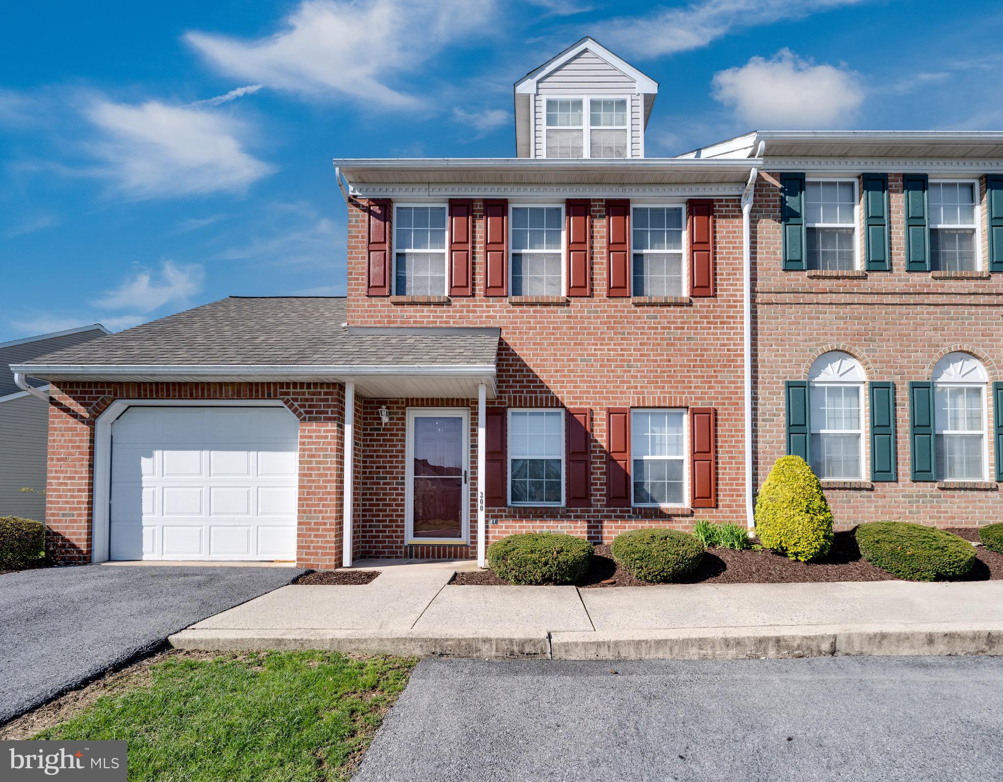 THOMAS GARDENS - Residential