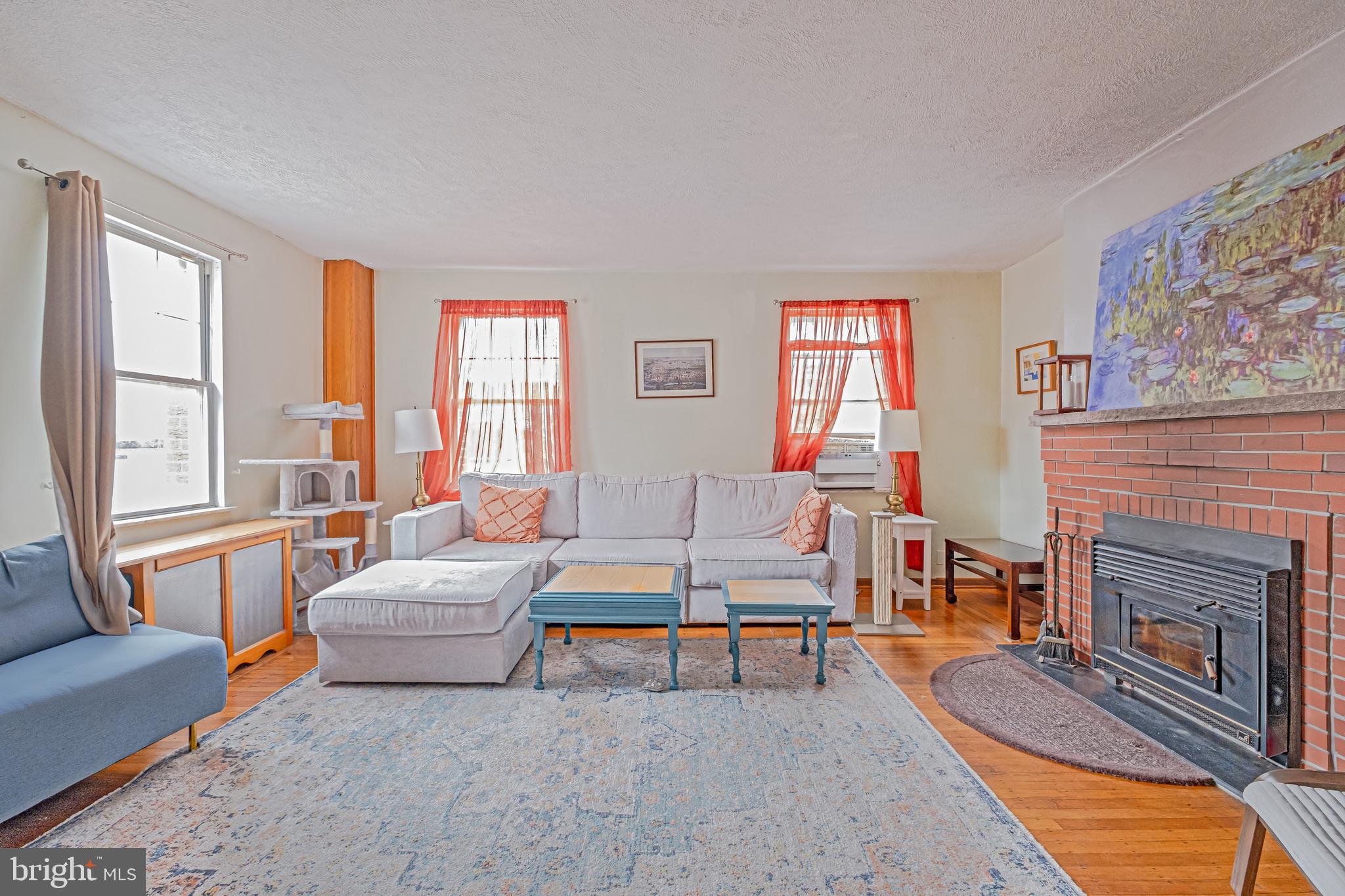 RITTENHOUSE SQUARE - Commercial Sale