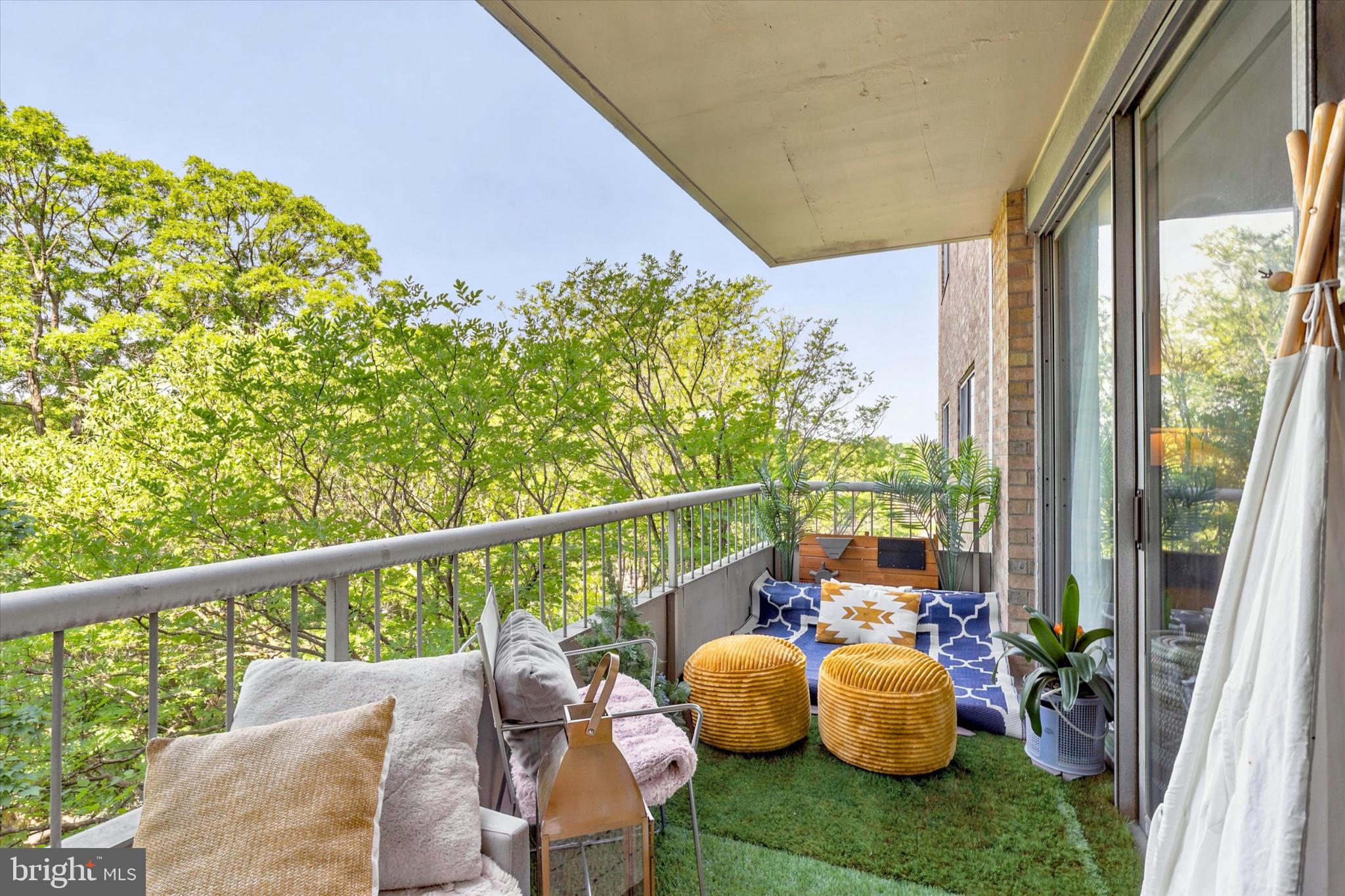JENKINTOWN - Residential