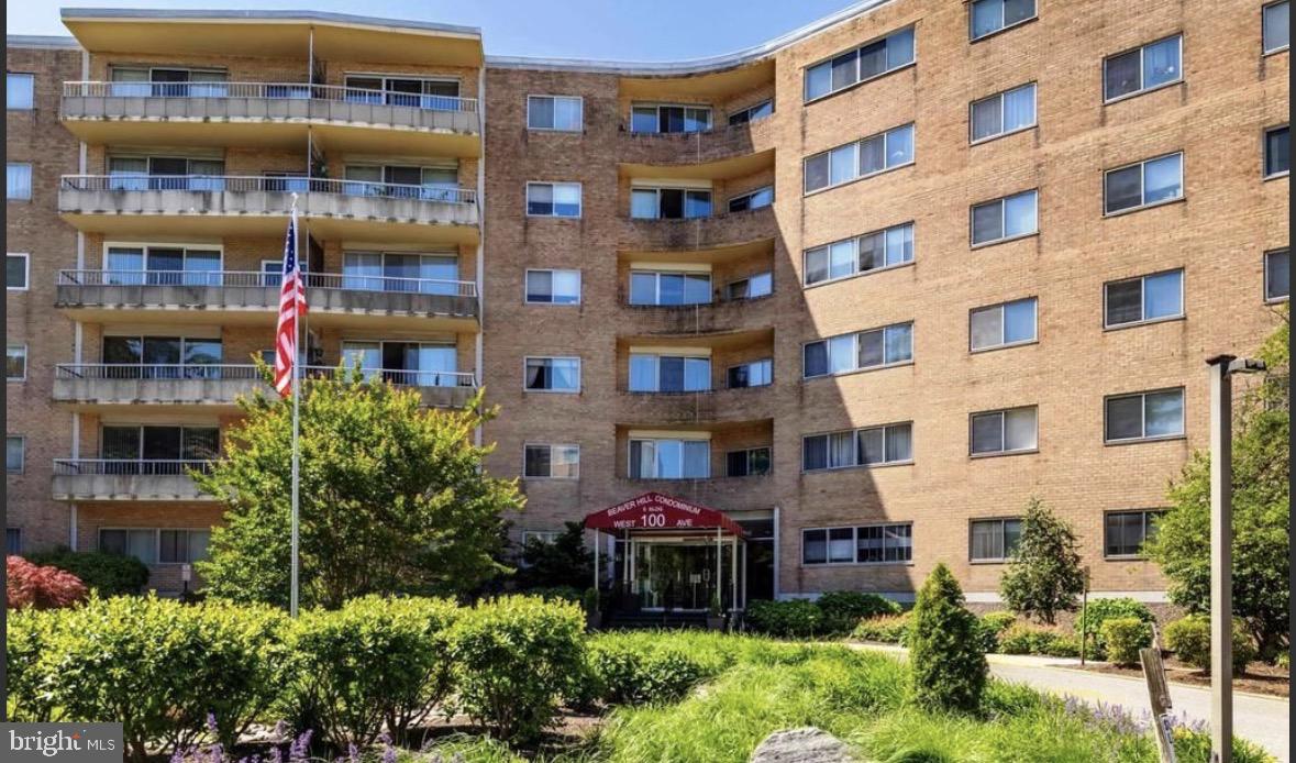 JENKINTOWN - Residential