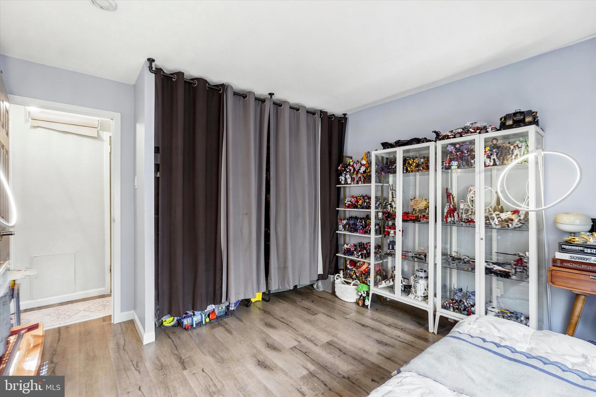 JENKINTOWN - Residential