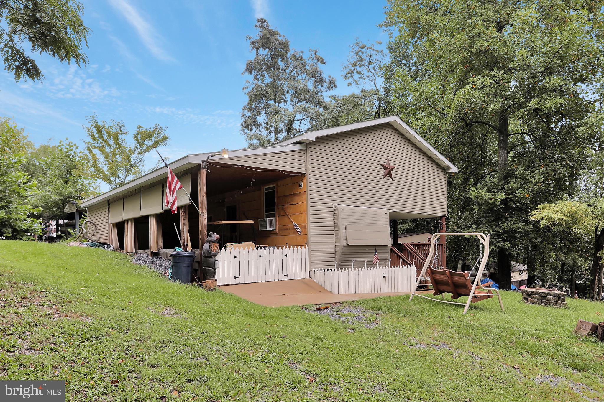 RIVER BEND - Residential