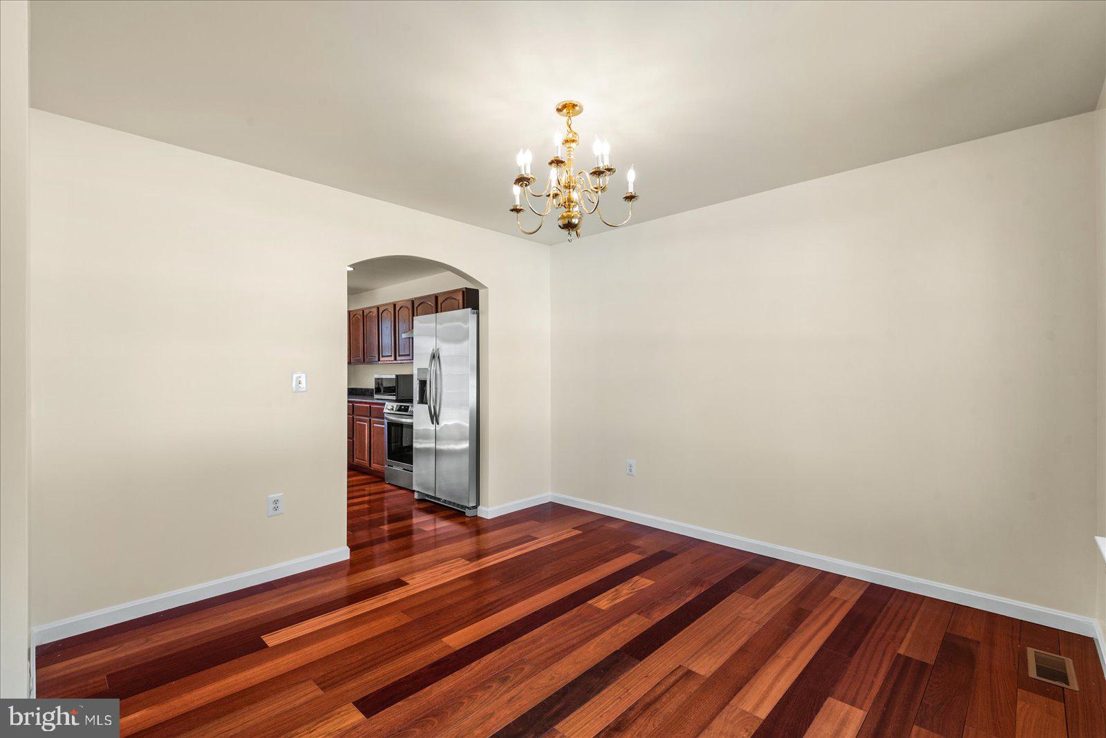 FERRY DOCK CROSSING - Residential