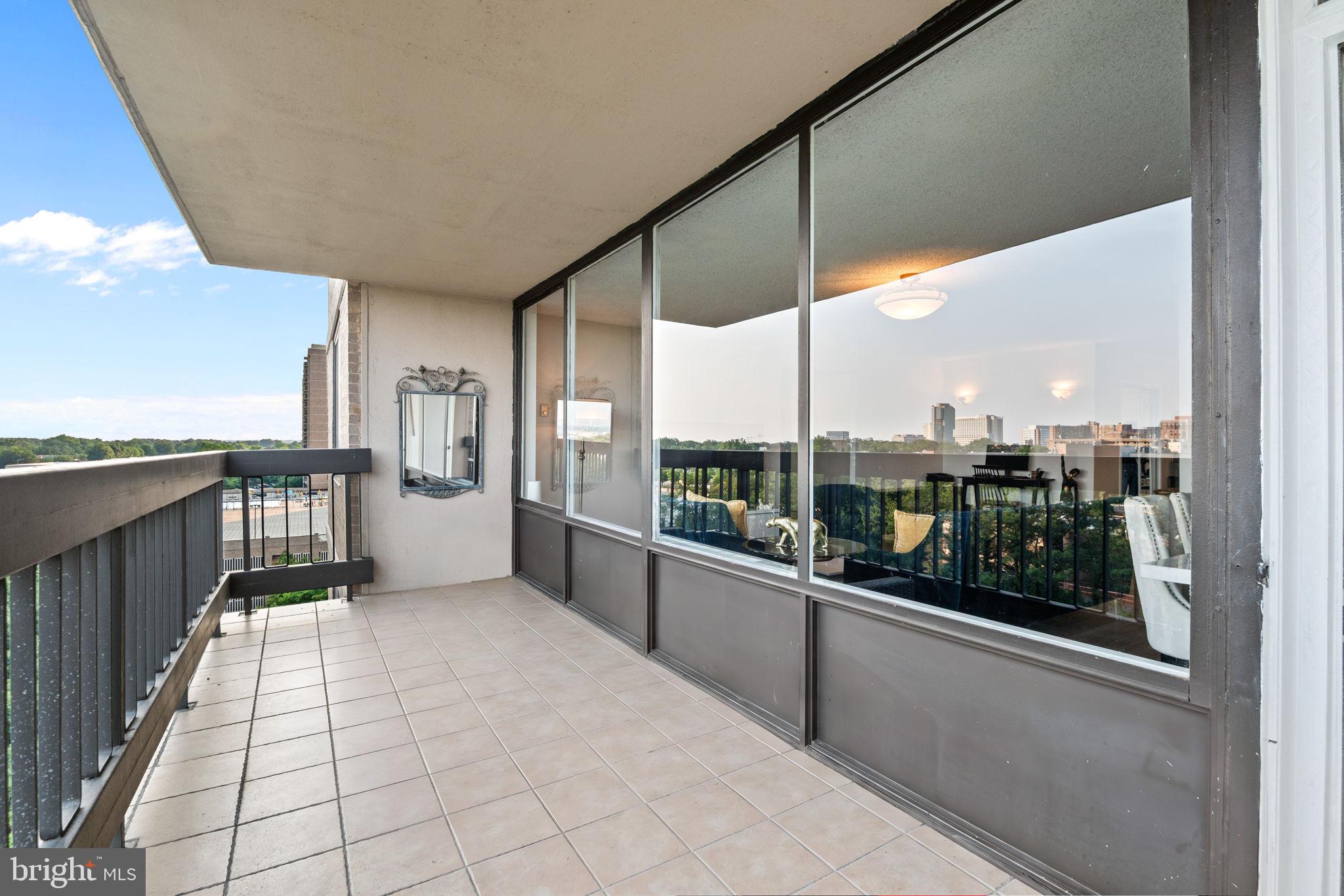 SKYLINE PLAZA - Residential