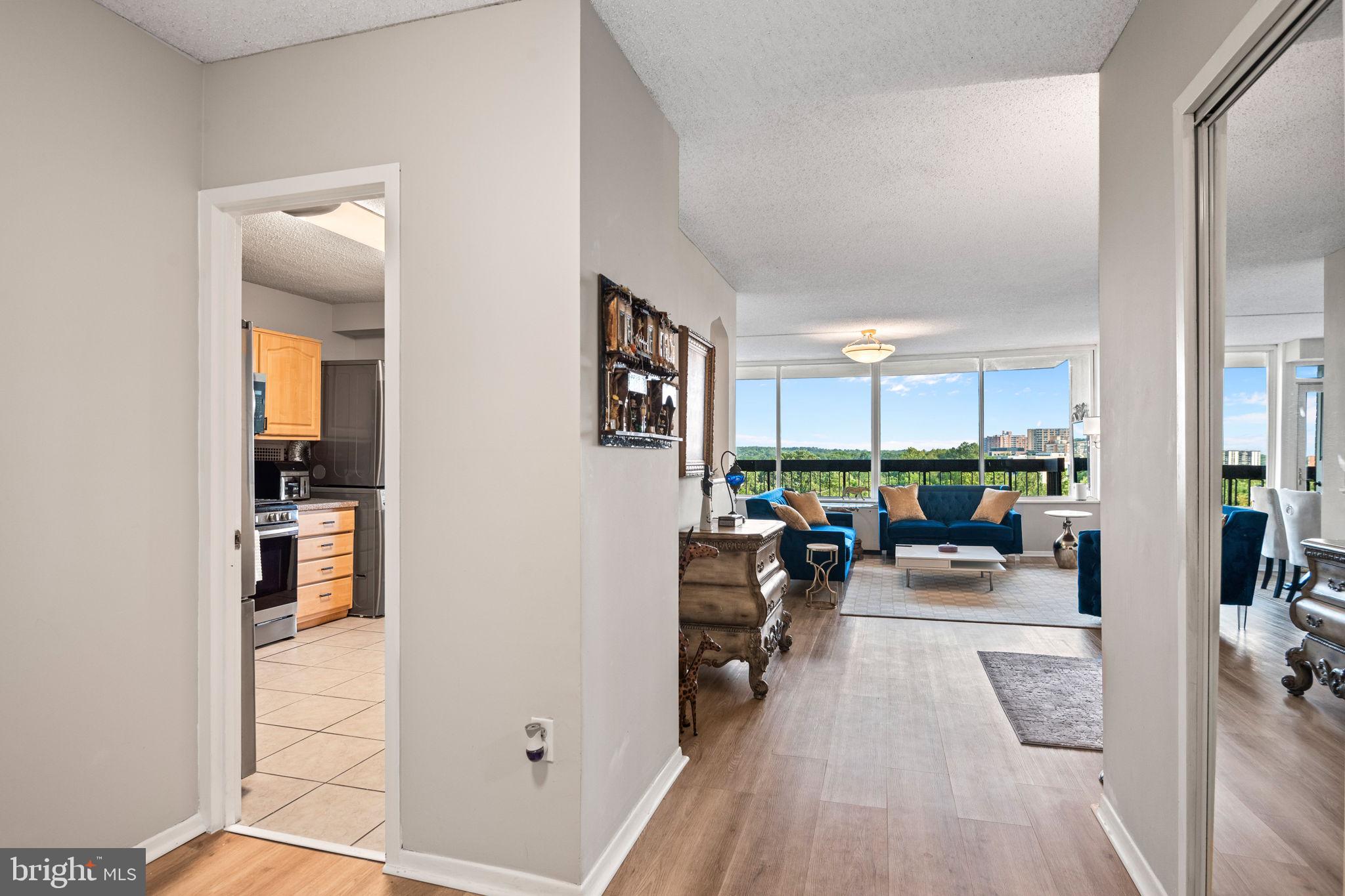 SKYLINE PLAZA - Residential