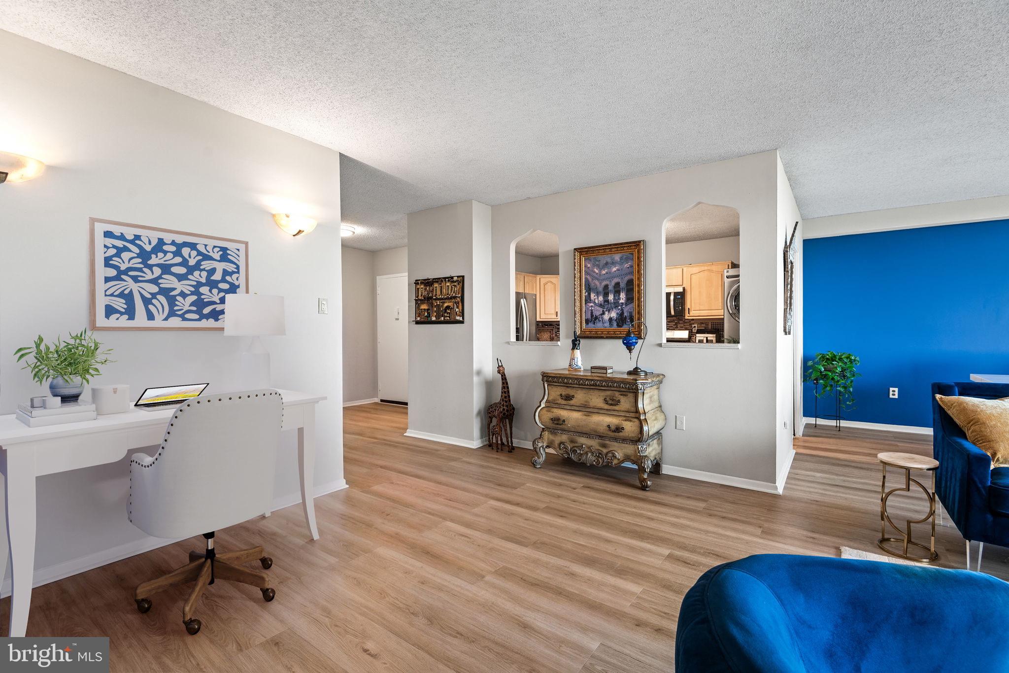 SKYLINE PLAZA - Residential