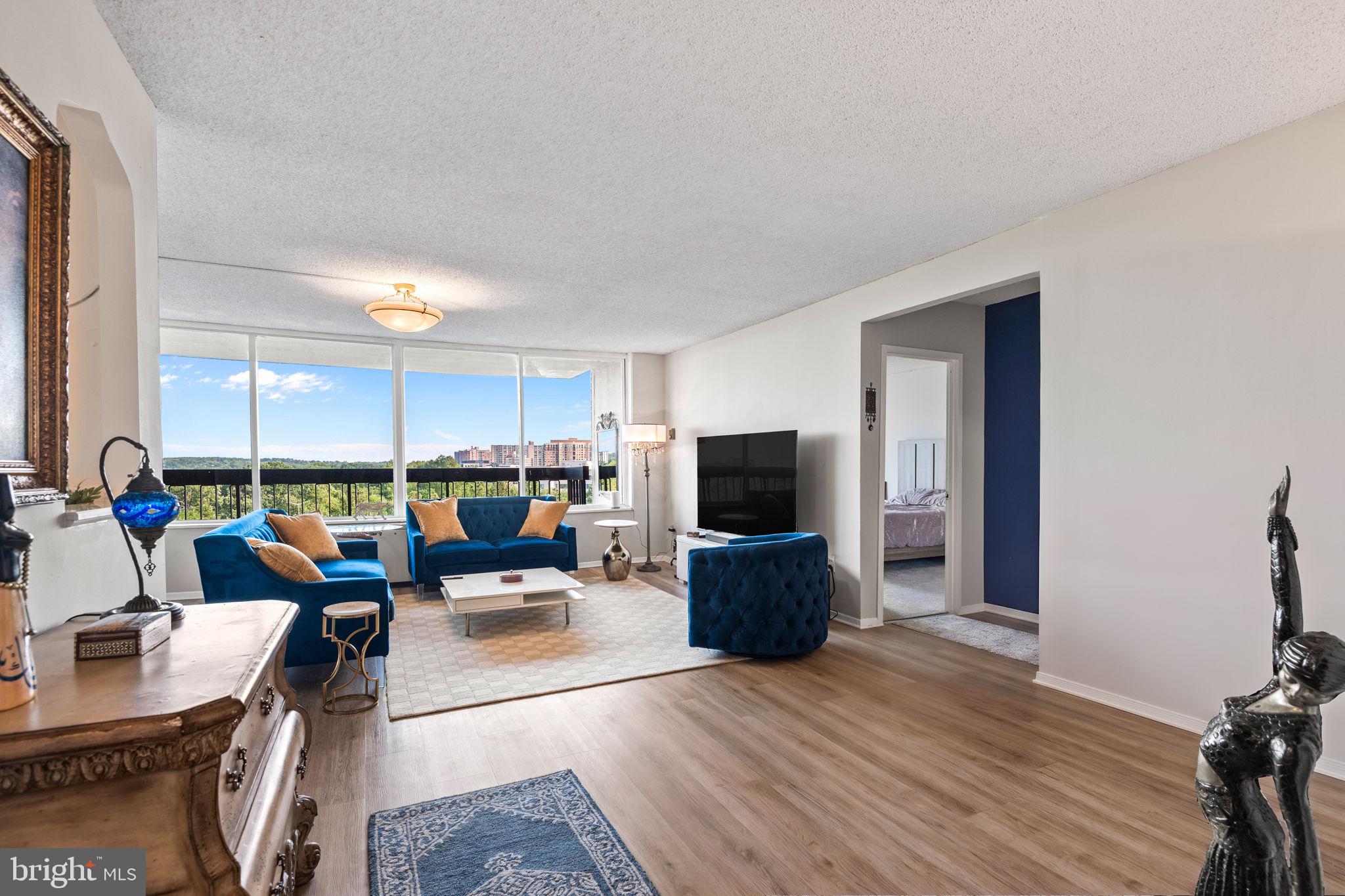 SKYLINE PLAZA - Residential
