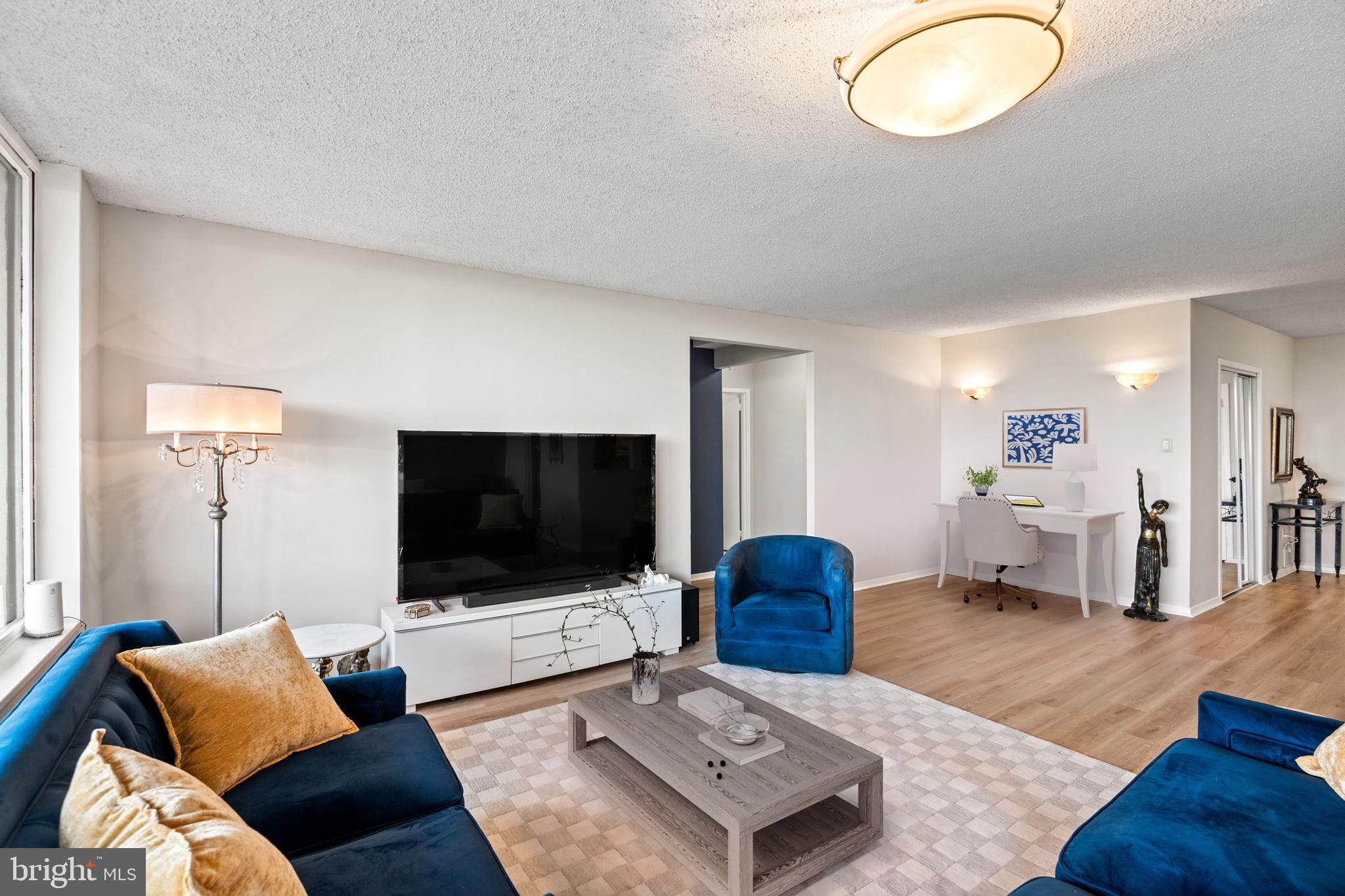 SKYLINE PLAZA - Residential